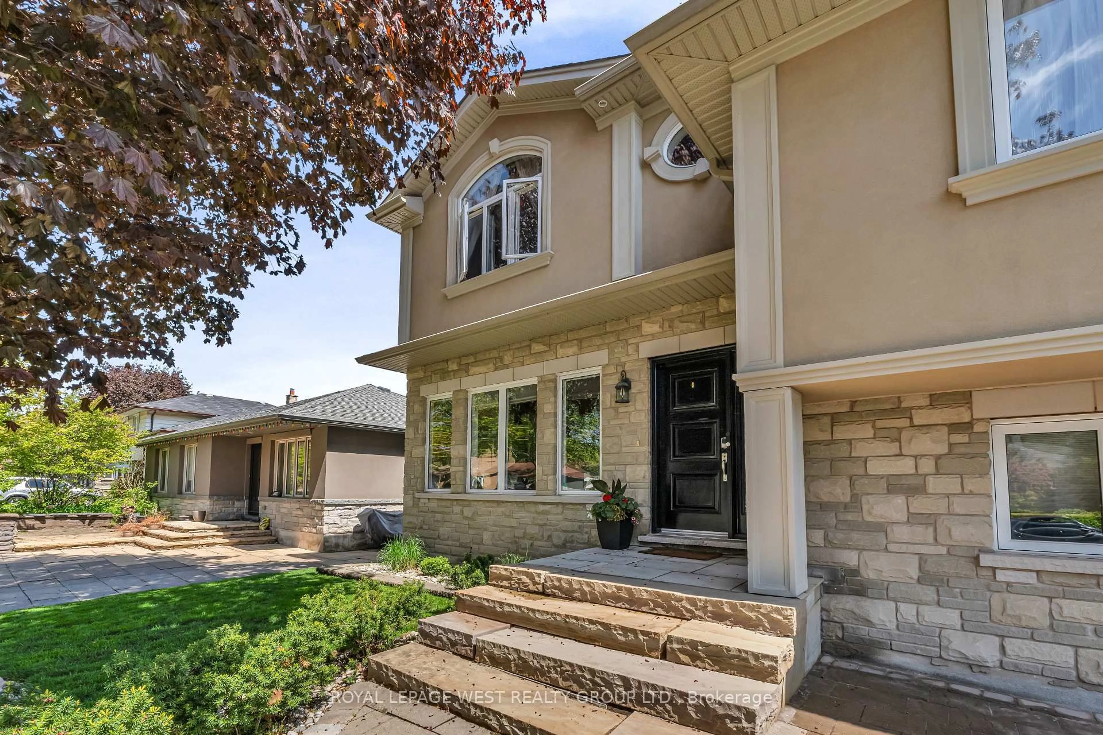 Unknown for 1321 Canford Cres, Mississauga Ontario L5J 3M9