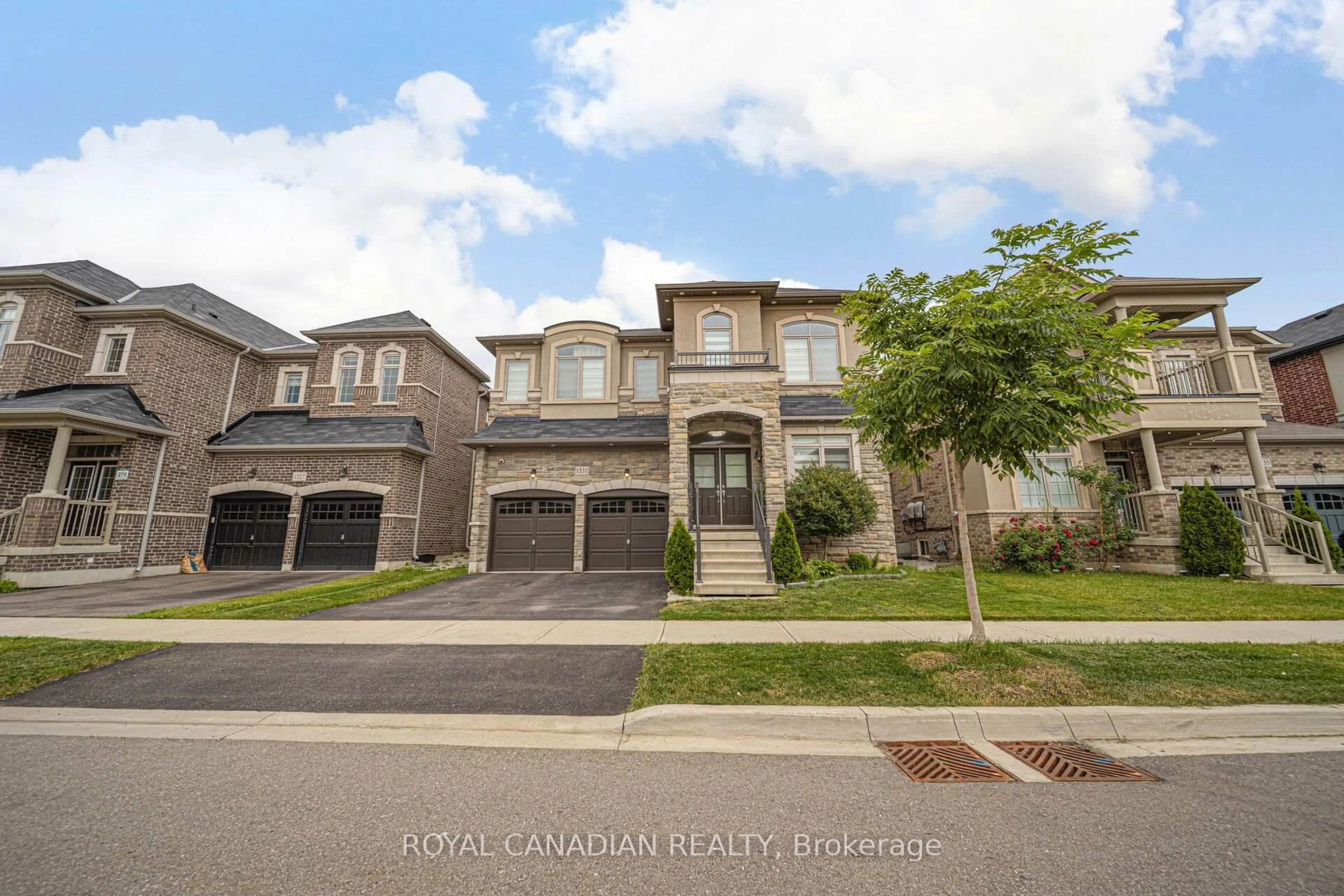 Home with brick exterior material, street for 1531 Mendelson Hts, Milton Ontario L9E 1H3