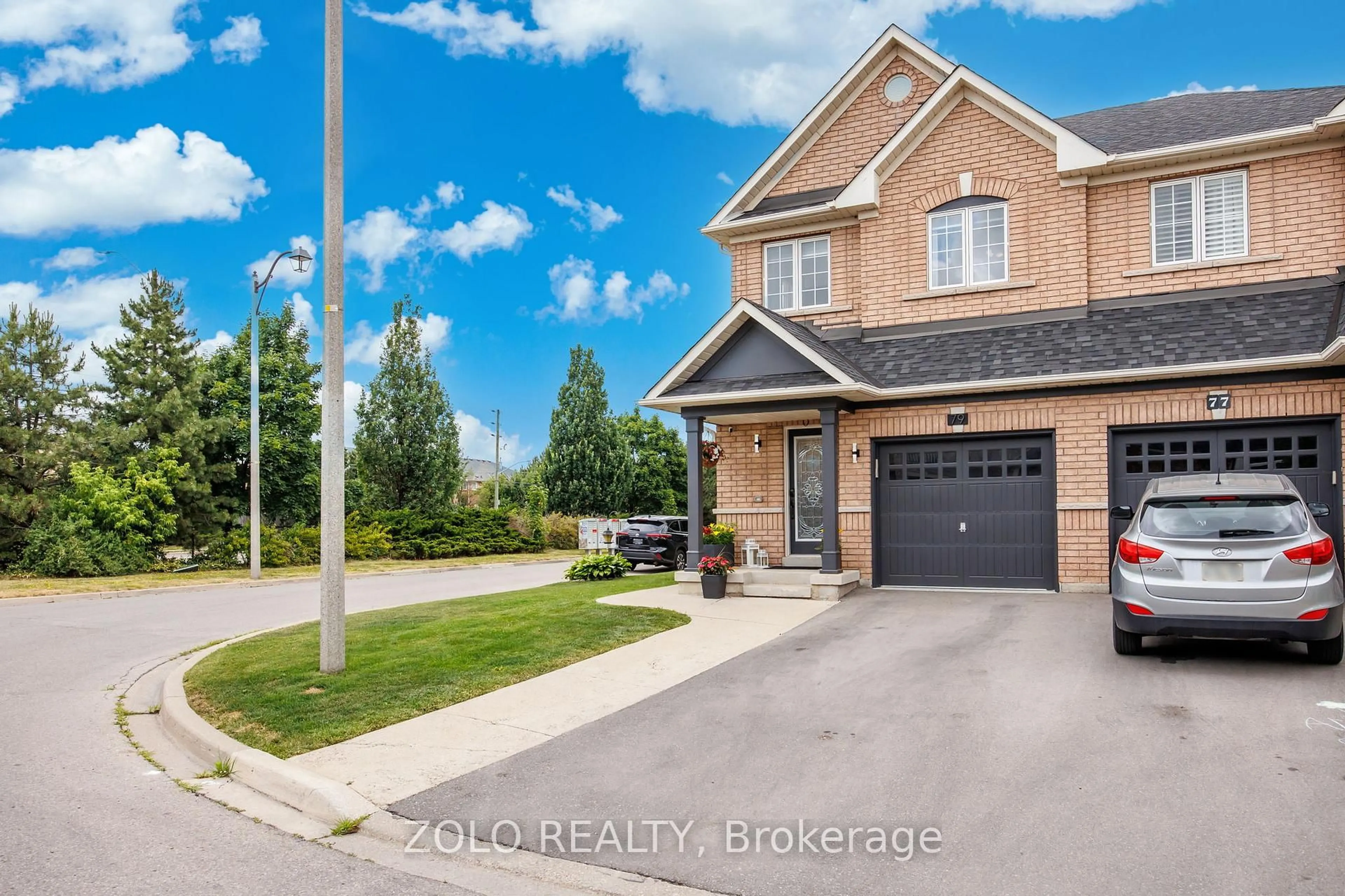 Unknown for 79 Crystalview Cres, Brampton Ontario L6P 2S3