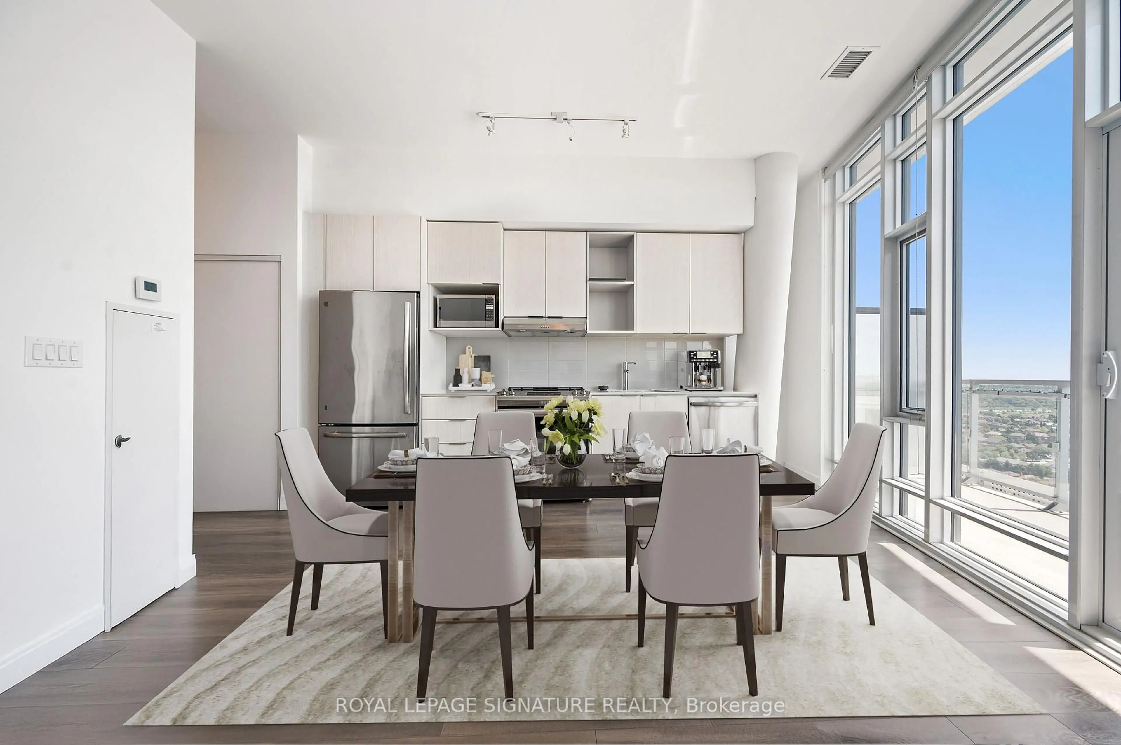Open concept kitchen, unknown for 2520 Eglinton Ave #PH1905, Mississauga Ontario L5M 0Y2