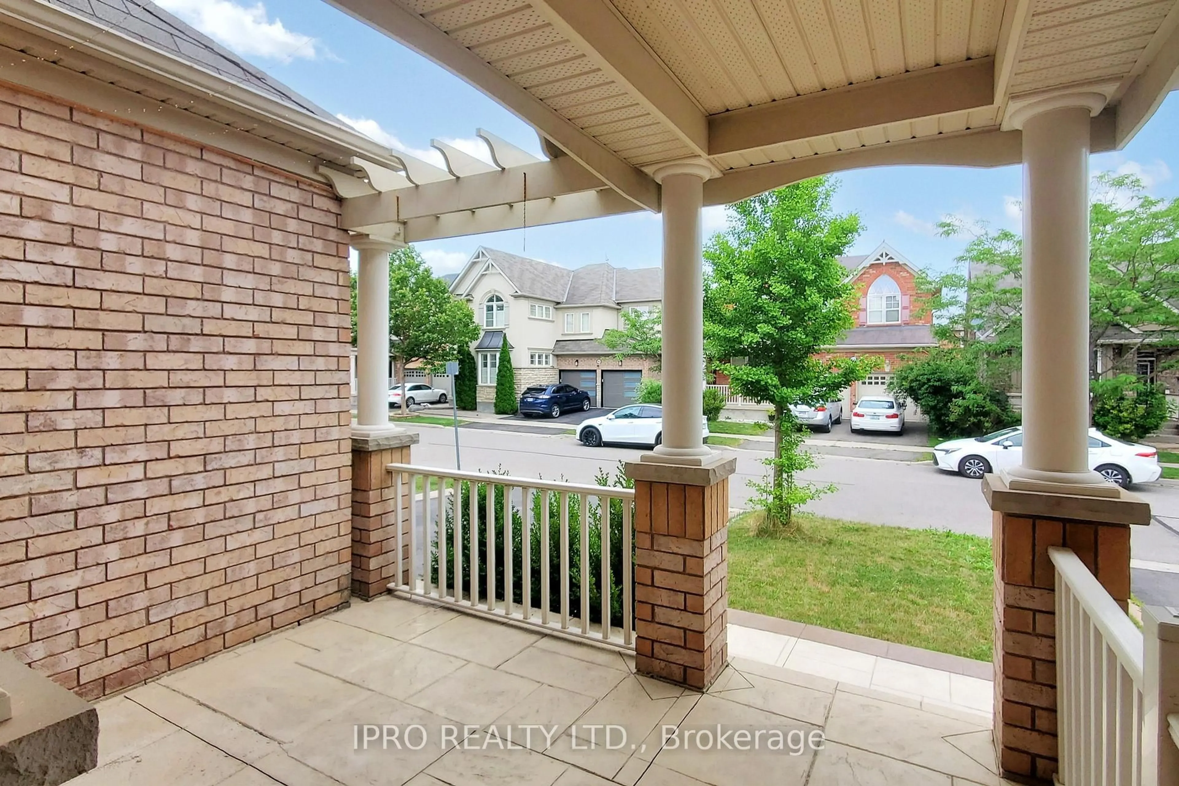 Patio, street for 861 Whaley Way, Milton Ontario L9T 0Z3