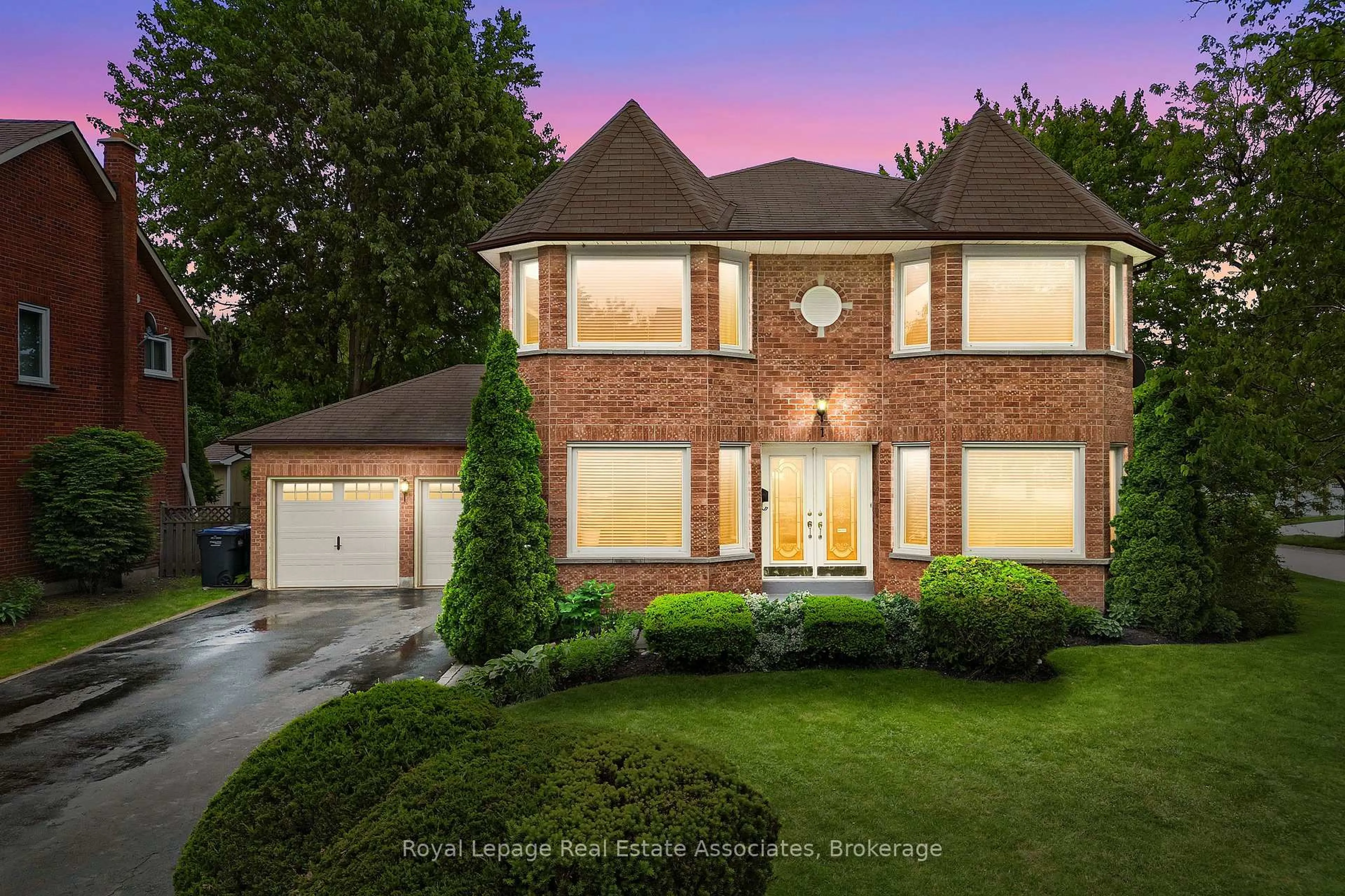 Home with brick exterior material, street for 1 Brookbank Crt, Brampton Ontario L6G 3G2