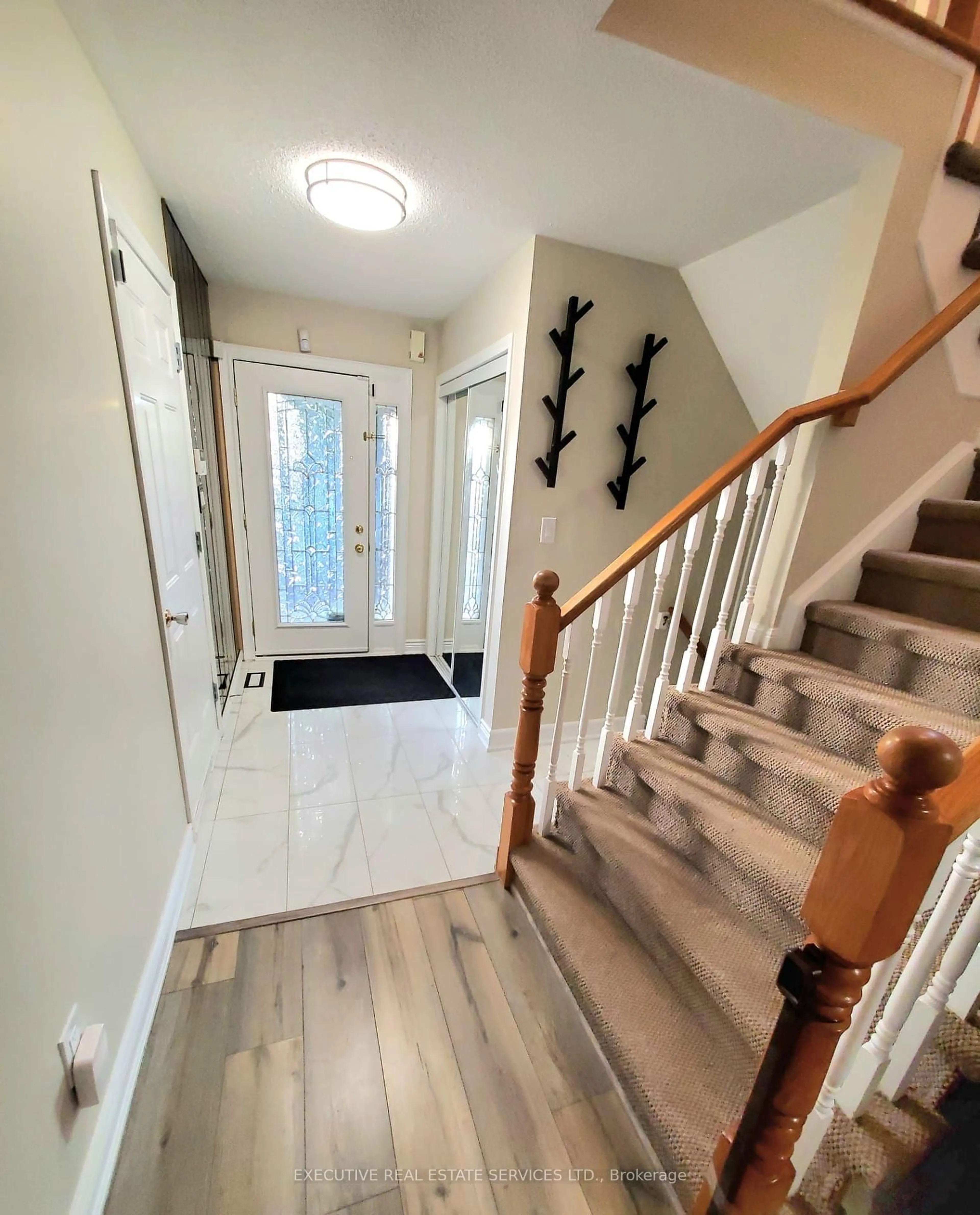 Unknown for 63 Jessop Dr, Brampton Ontario L7A 3N4