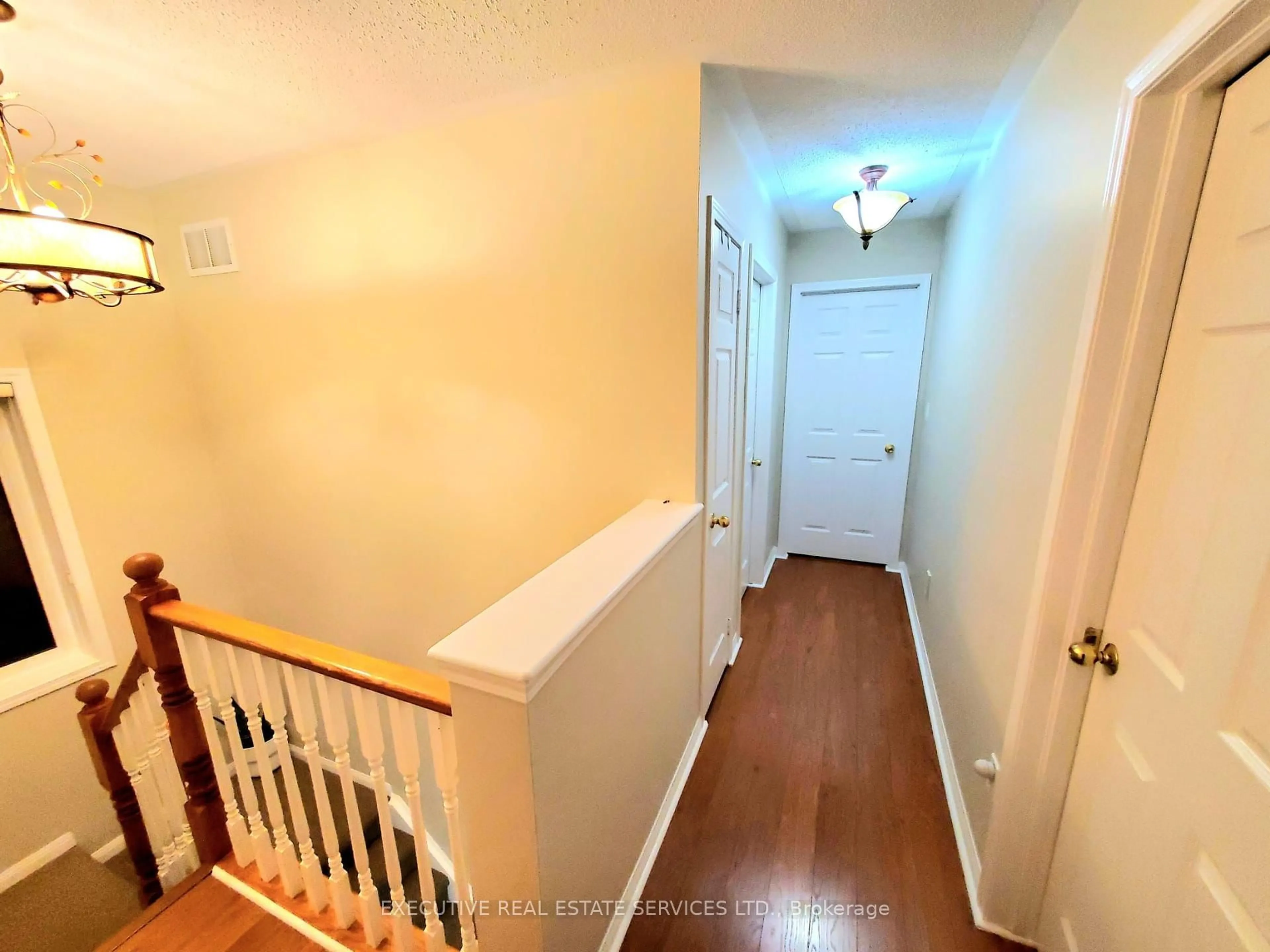 Unknown for 63 Jessop Dr, Brampton Ontario L7A 3N4