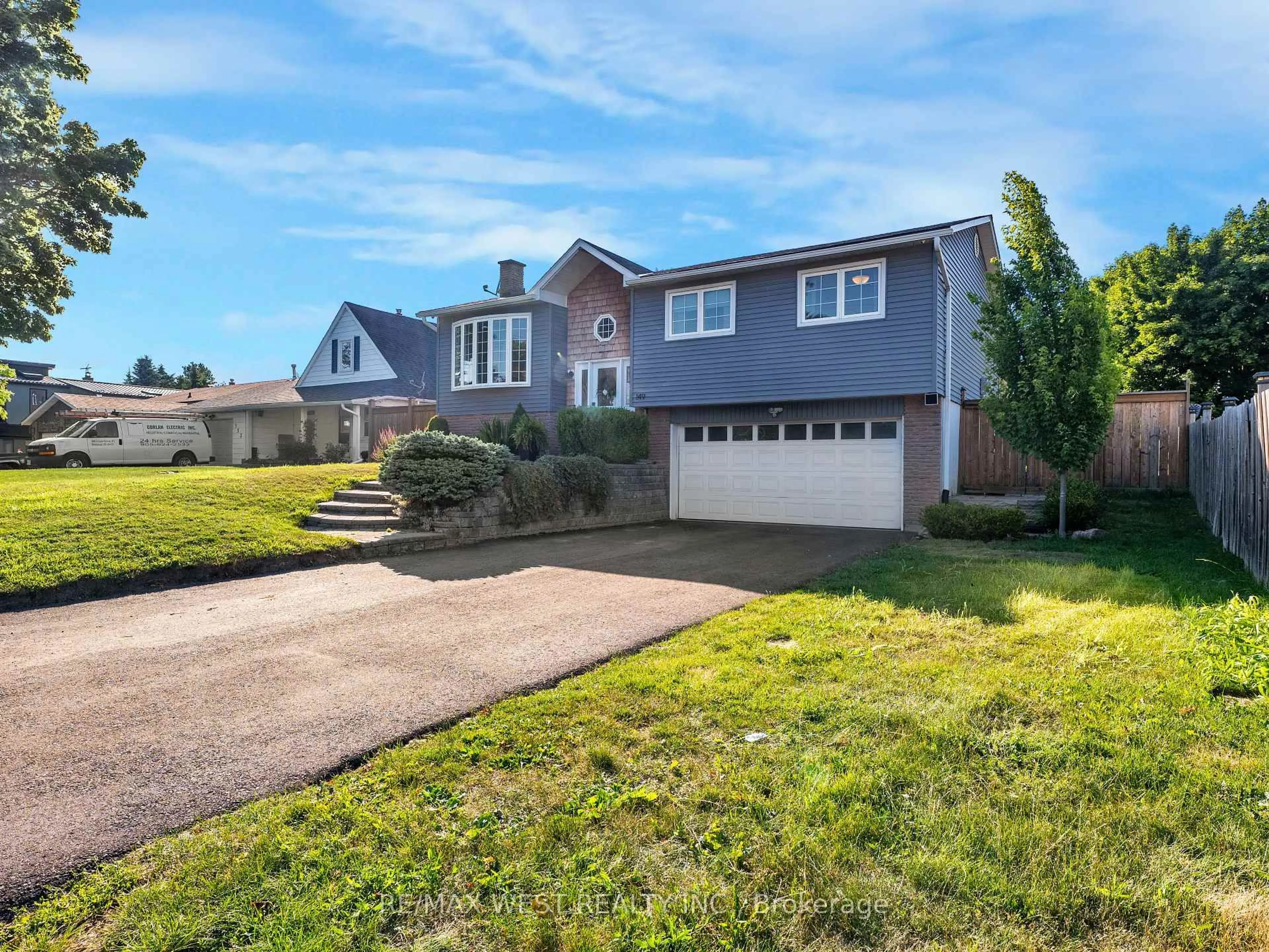 Home with vinyl exterior material, street for 149 Ellwood Dr, Caledon Ontario L7E 4W5