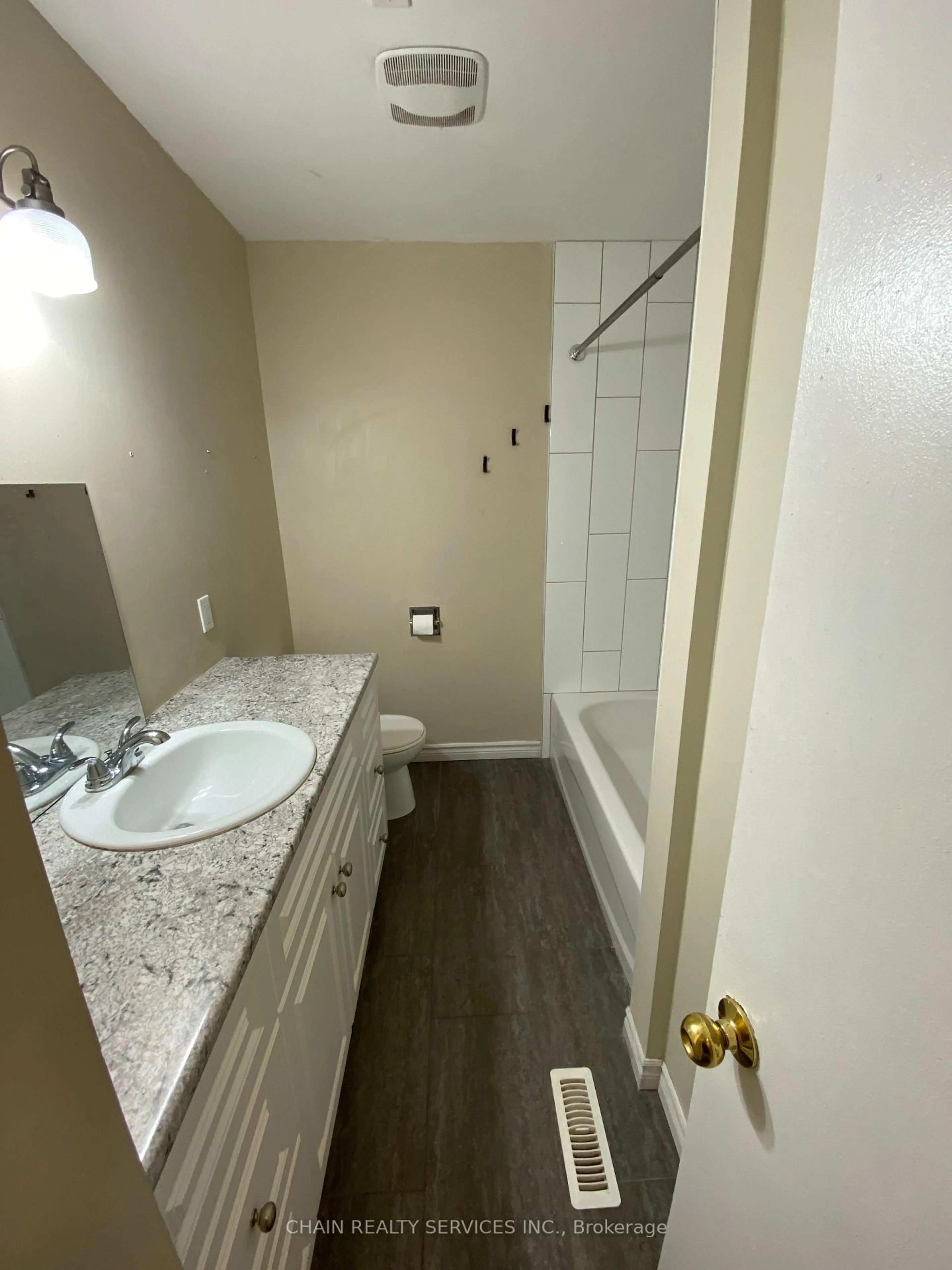 A pic of a room for 79 A Dawson Rd, Orangeville Ontario L9W 2W4