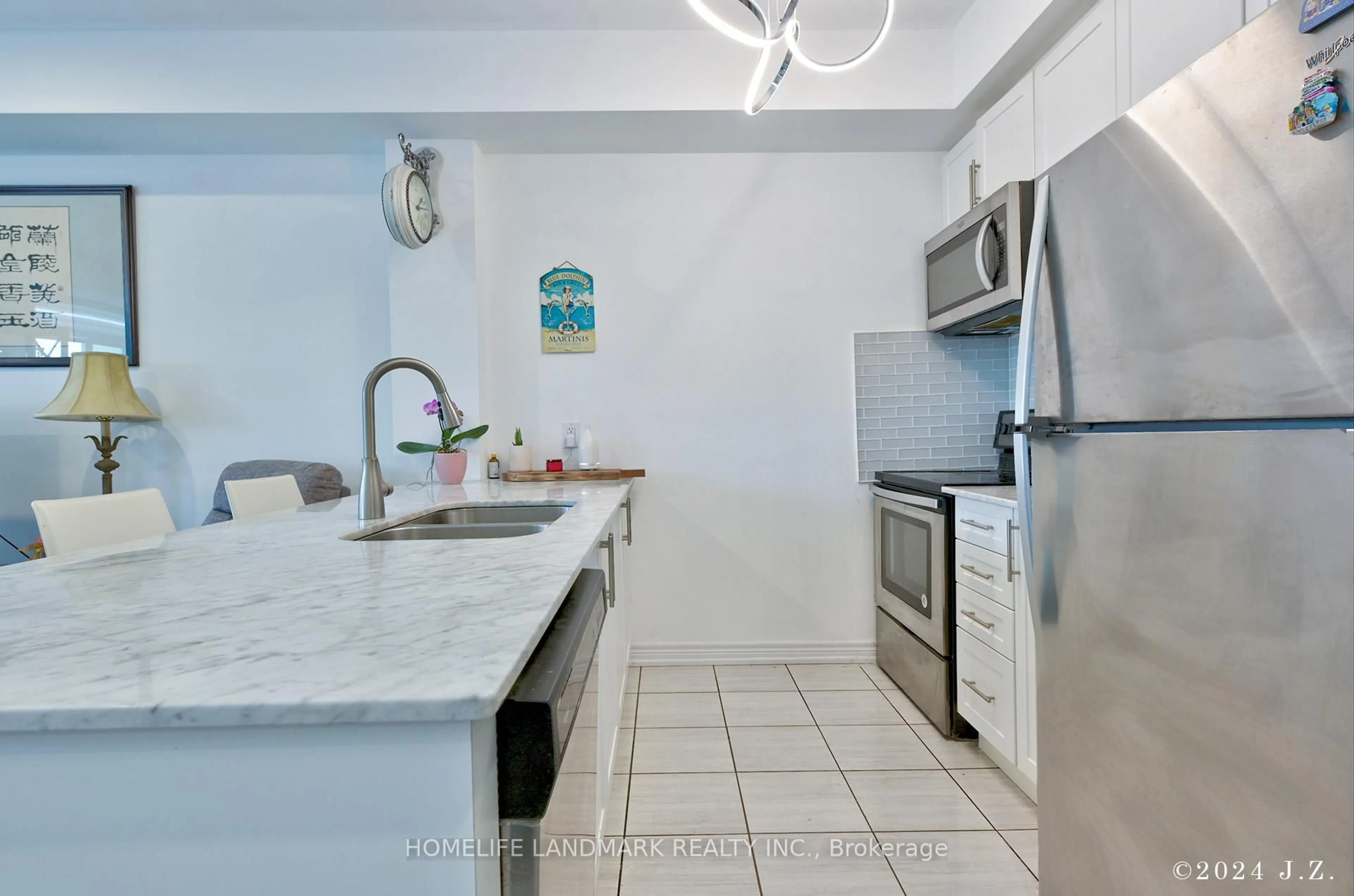 Standard kitchen, ceramic/tile floor for 2370 Khalsa Gate #308, Oakville Ontario L6M 4J2