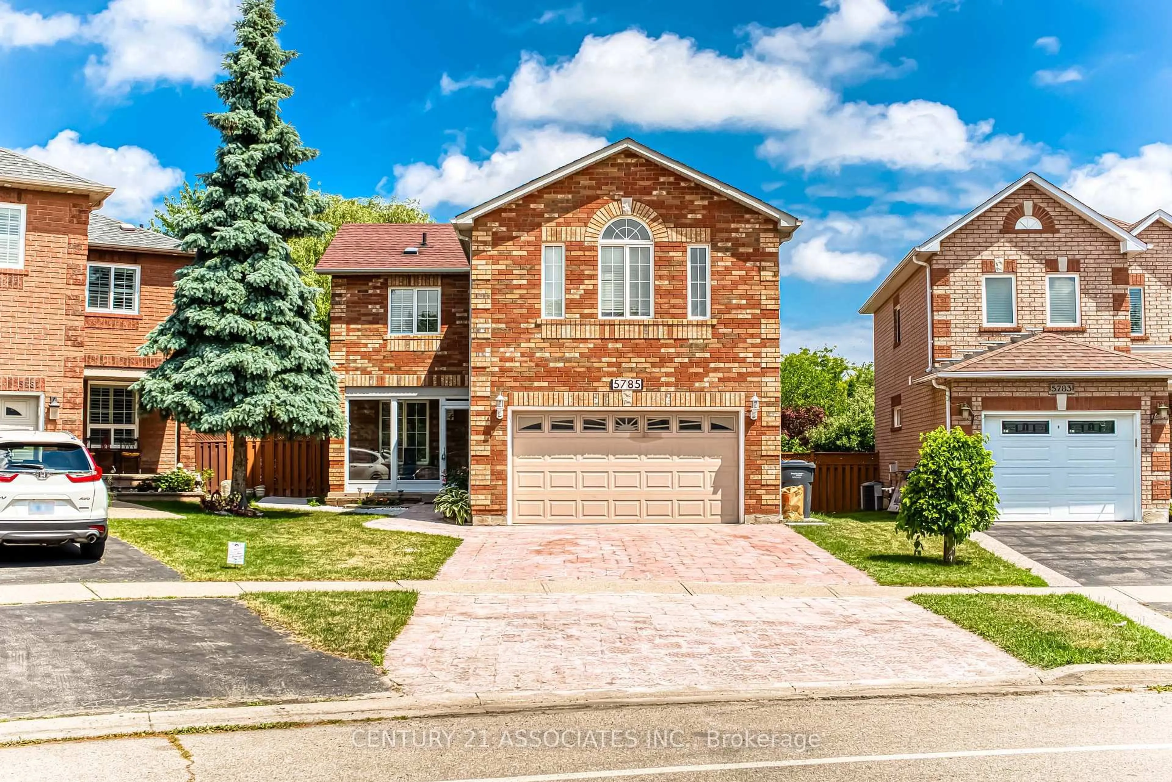 Home with brick exterior material, street for 5785 Sidmouth St, Mississauga Ontario L5V 2K3