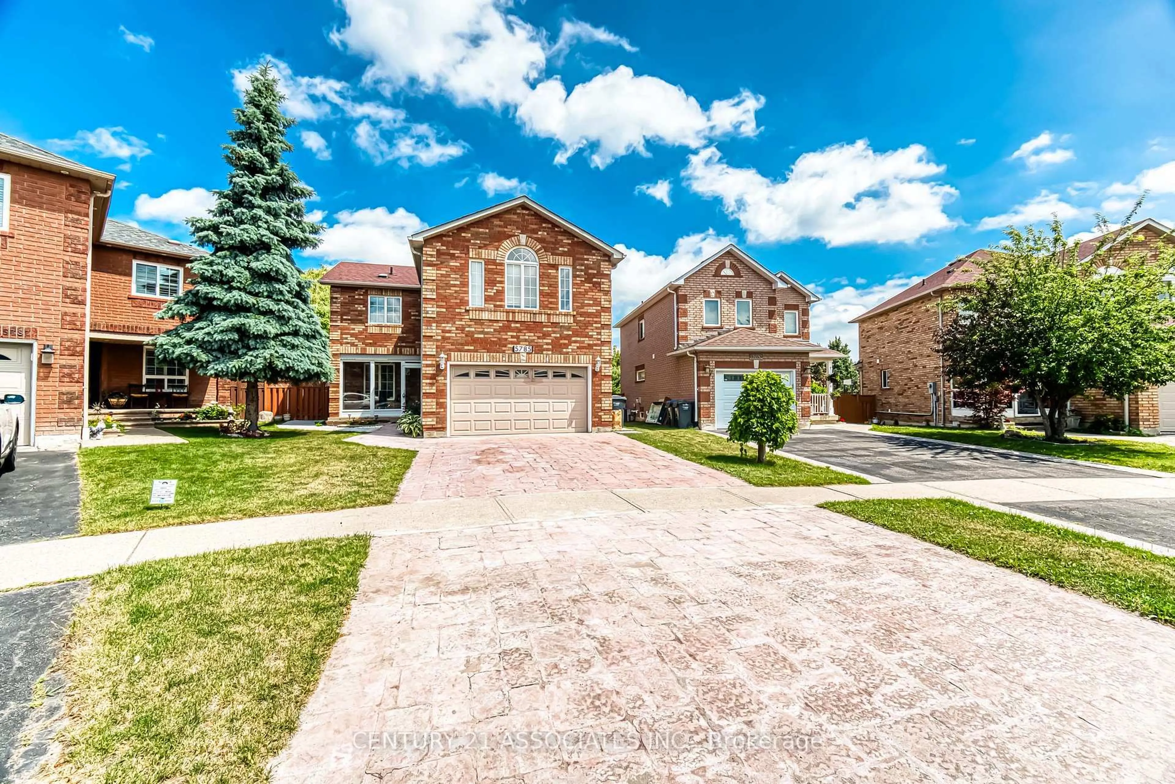 Home with brick exterior material, street for 5785 Sidmouth St, Mississauga Ontario L5V 2K3