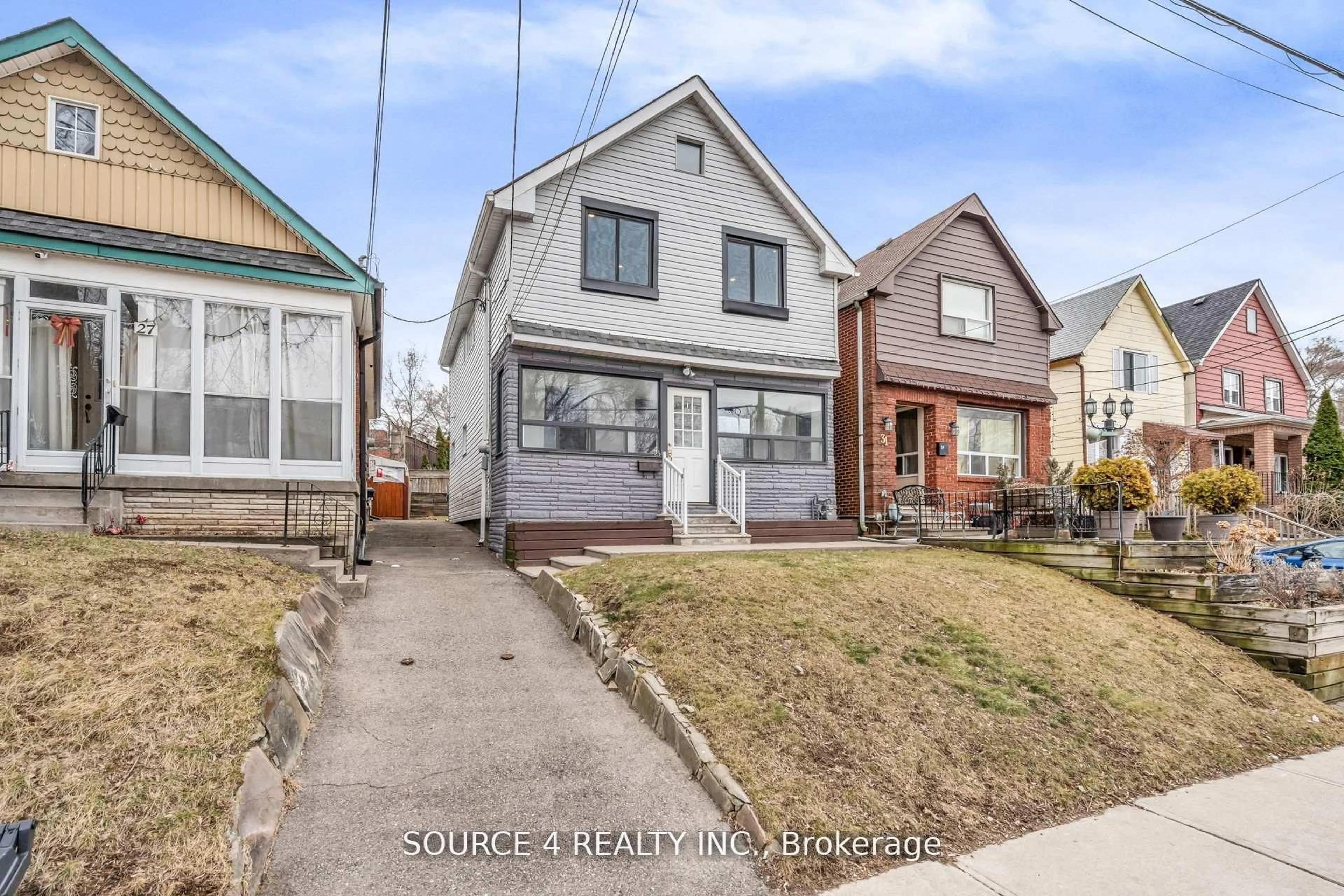 Unknown for 29 Hillary Ave, Toronto Ontario M6N 2B9