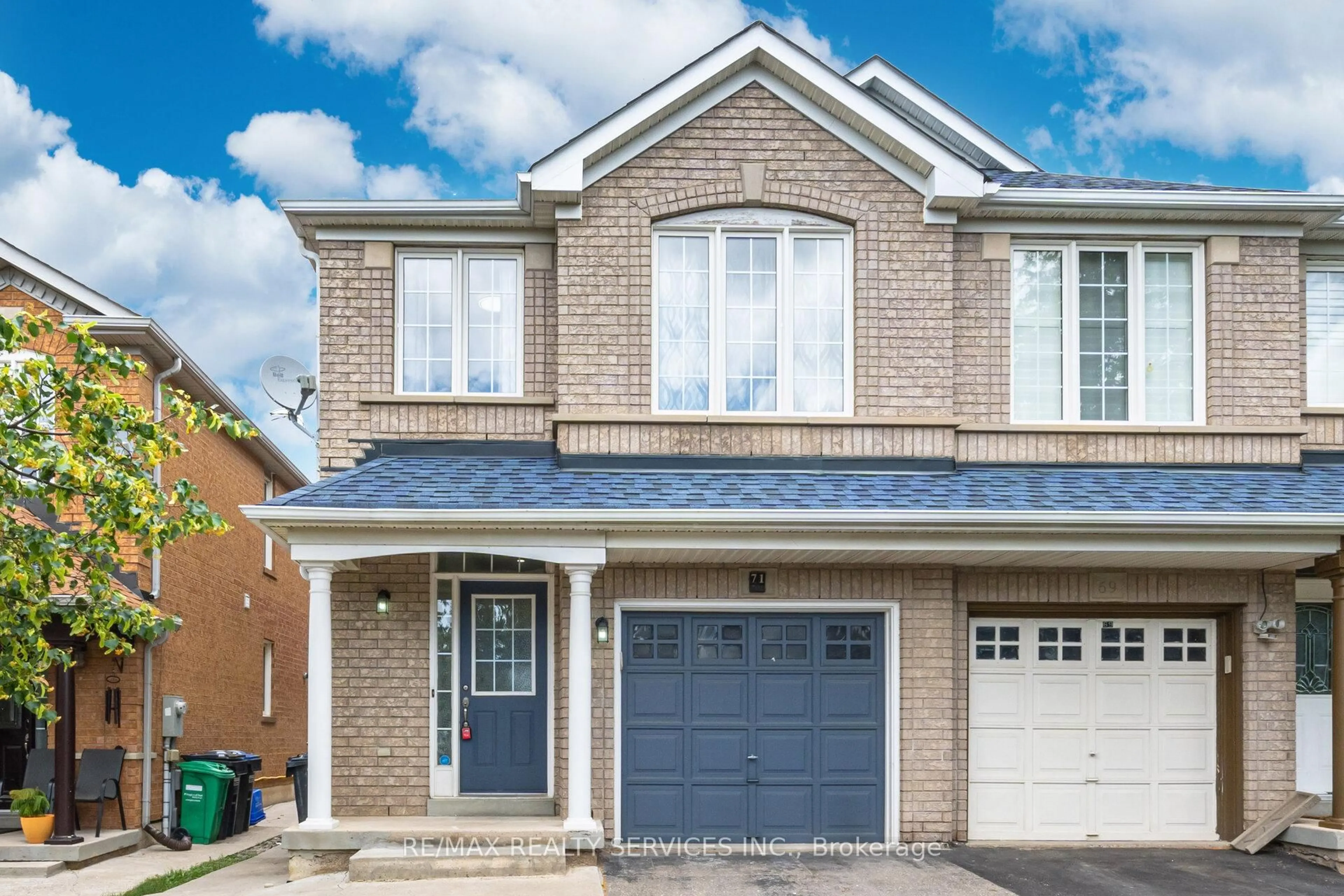 Home with brick exterior material, street for 71 Sand Cherry Cres, Brampton Ontario L6R 3B2