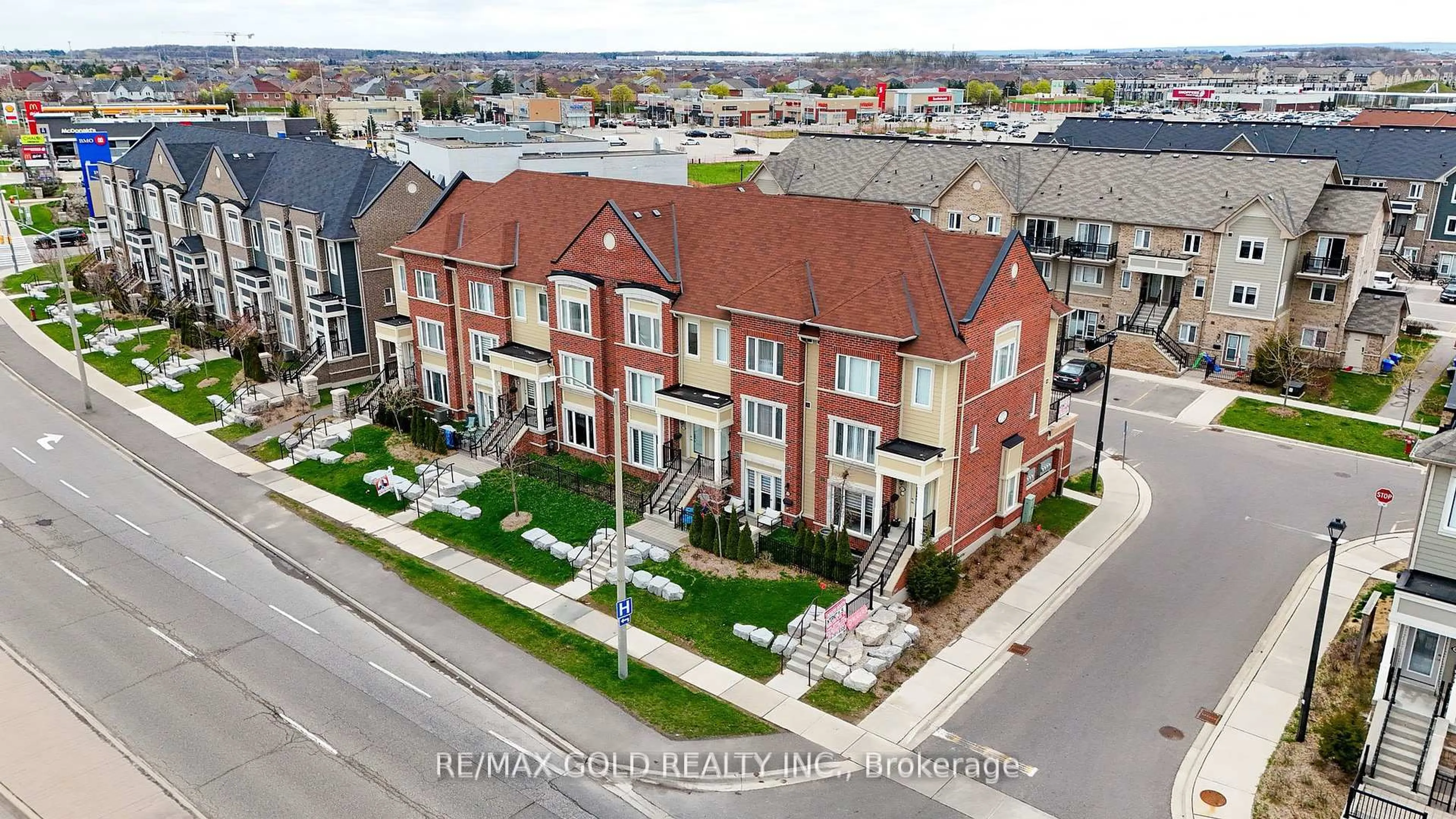 A pic from outside/outdoor area/front of a property/back of a property/a pic from drone, street for 250 Sunny Meadow Blvd #68, Brampton Ontario L6R 3Y6