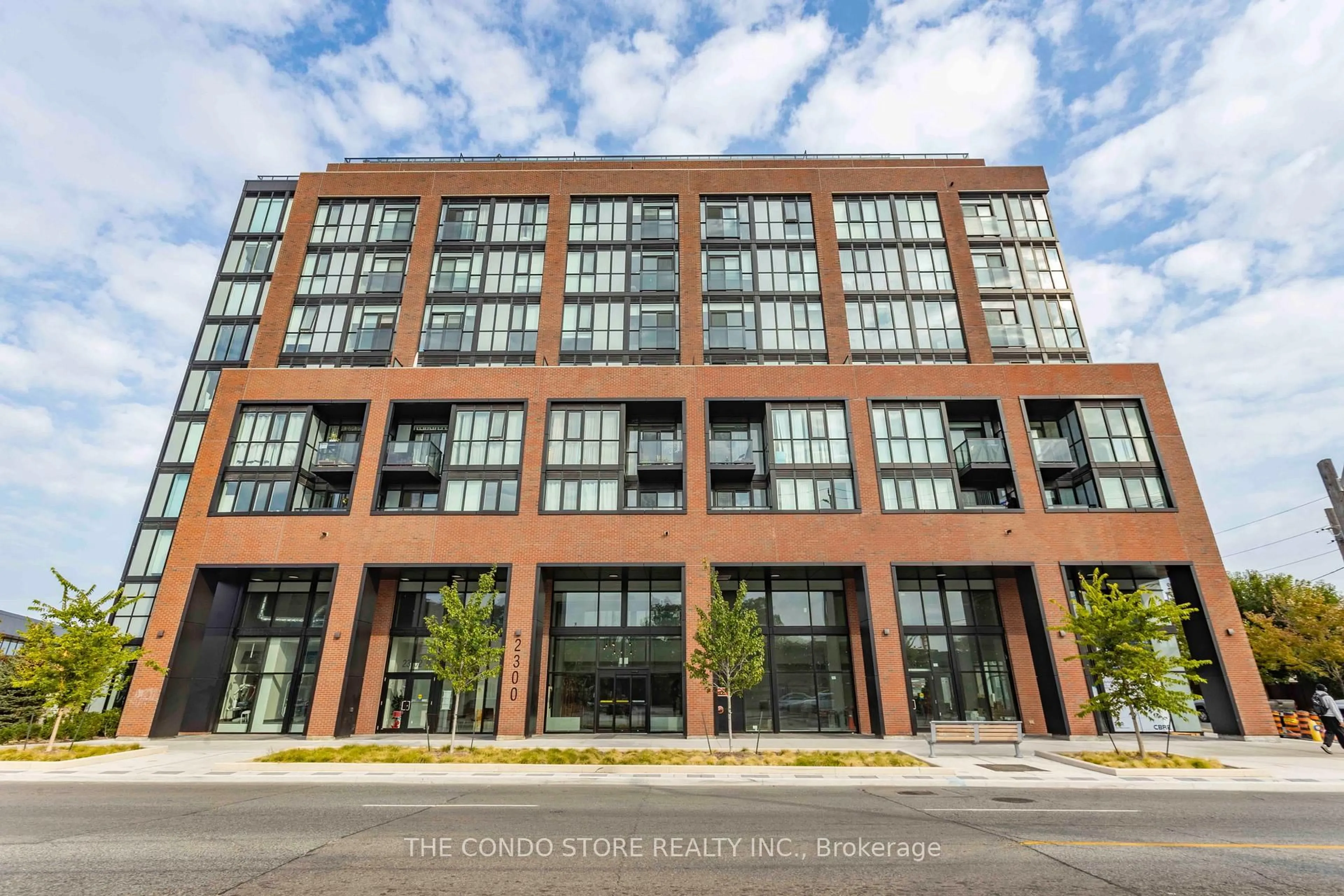 Unknown for 2300 St.Clair Ave #612, Toronto Ontario M6N 1K8