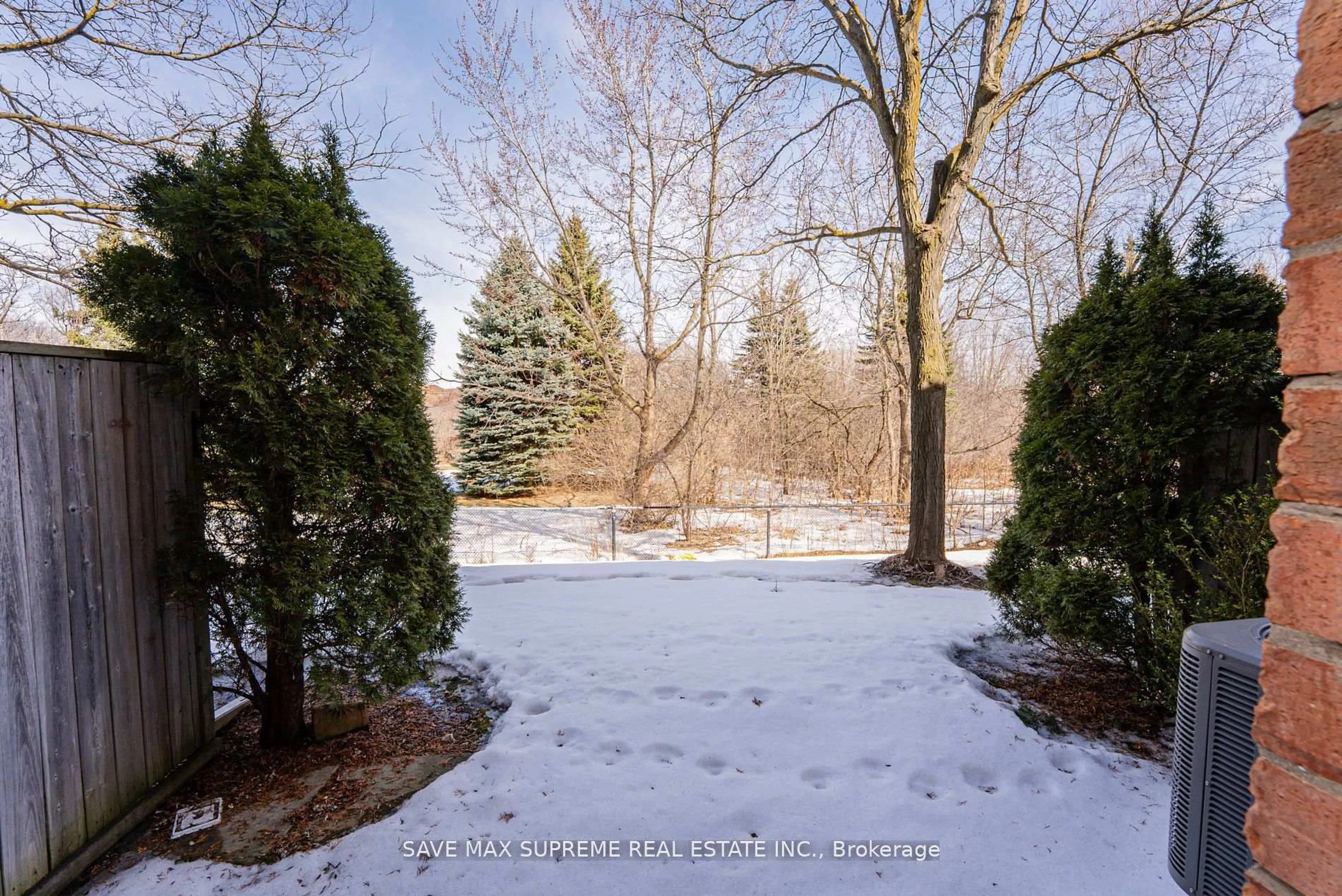 Patio, forest/trees view for 2 Clay Brick Crt #65, Brampton Ontario L6V 4M7