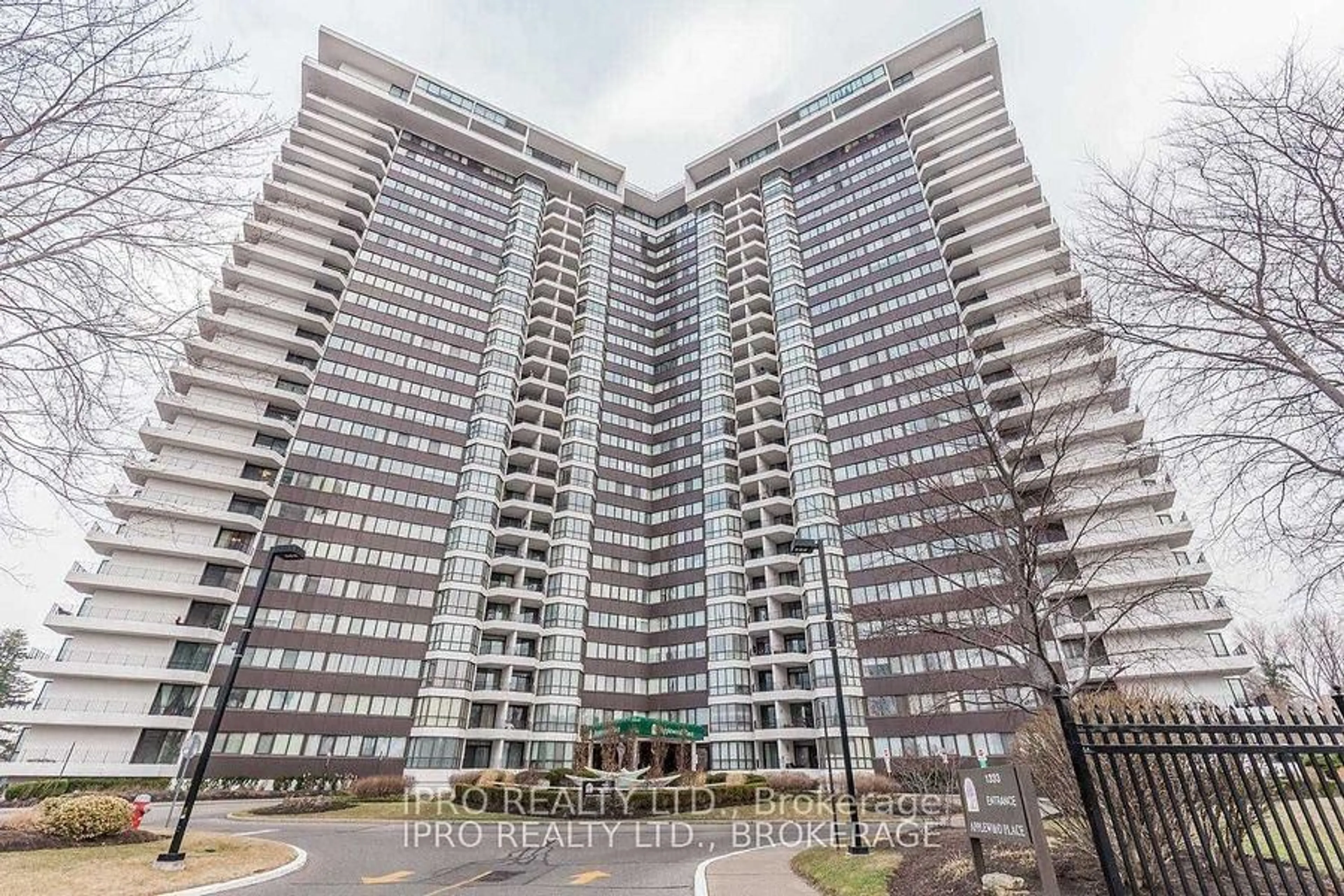 Unknown for 1333 Bloor St #305, Mississauga Ontario L4Y 3T6