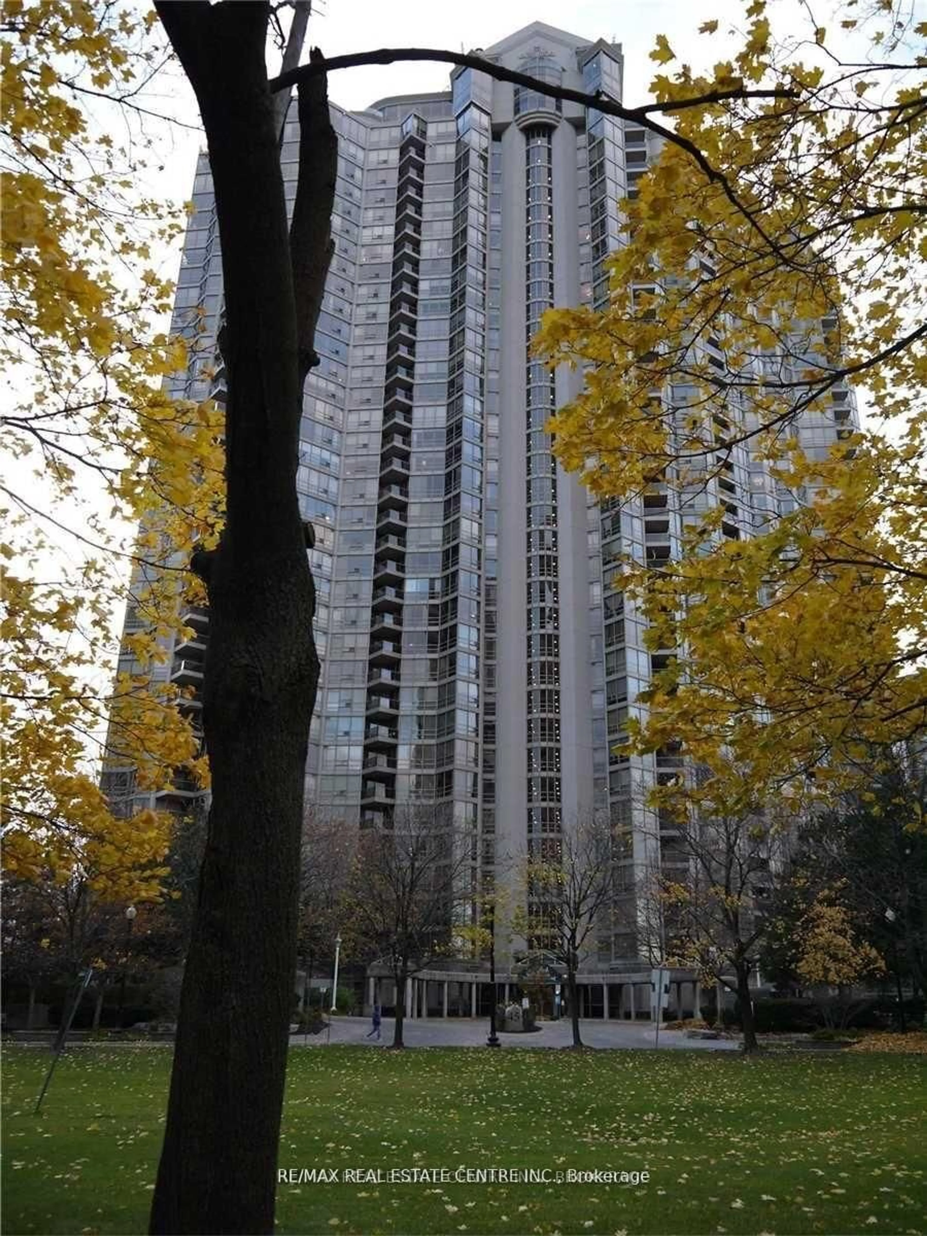 Unknown for 45 Kingsbridge Garden Circ #401, Mississauga Ontario L5R 3K4