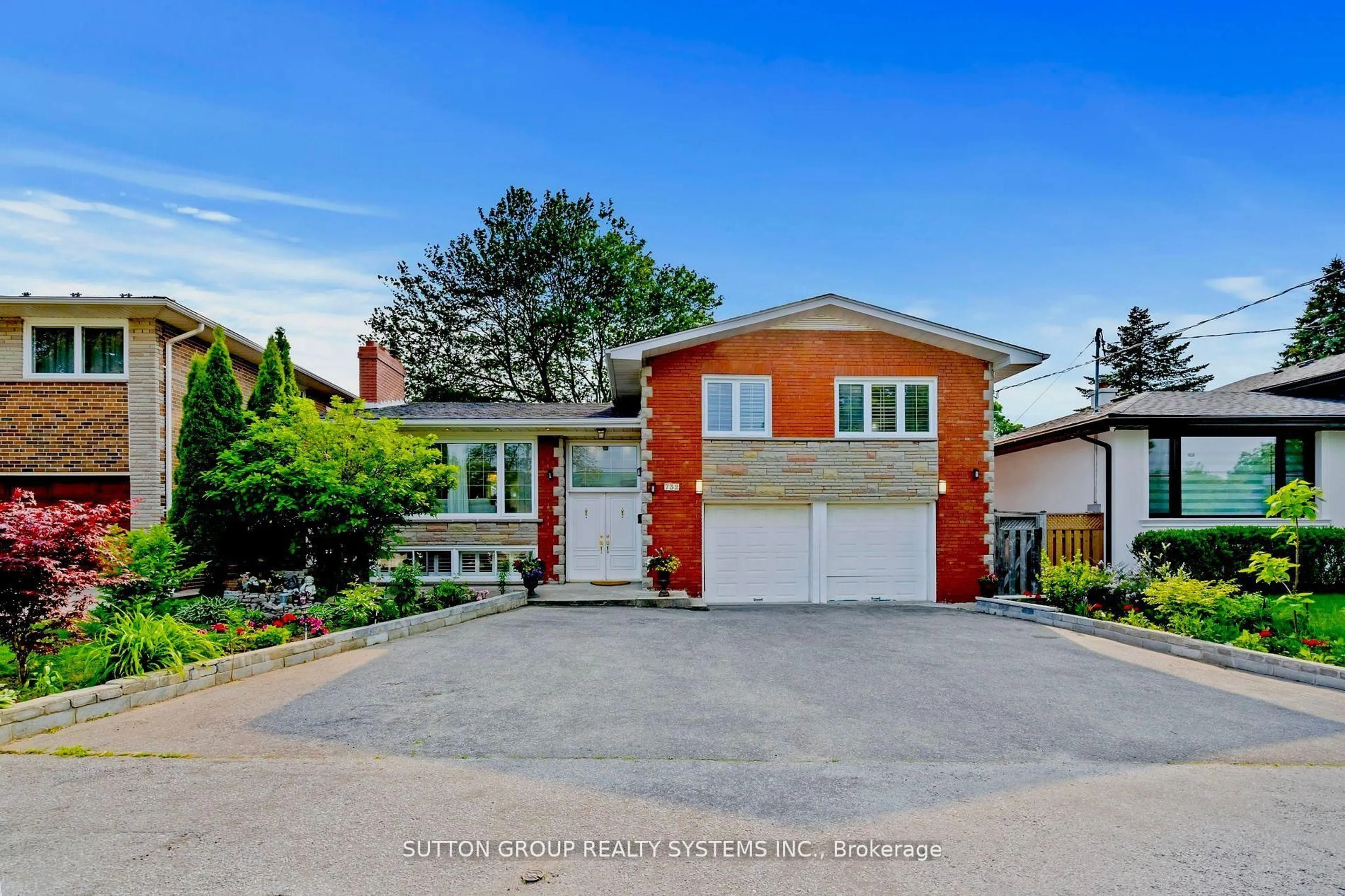 Home with brick exterior material, street for 732 Royal York Rd, Toronto Ontario M8Y 2T6