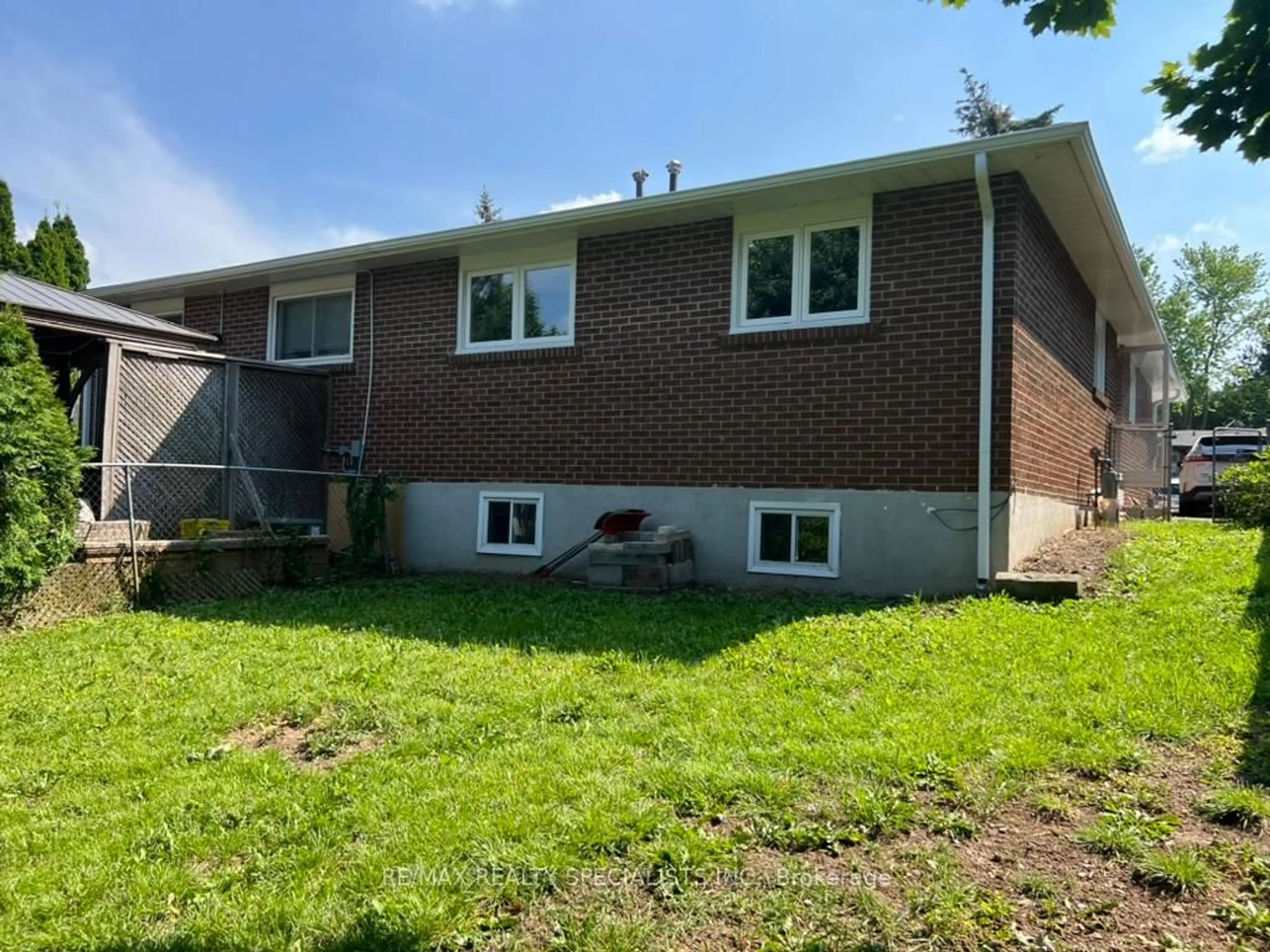 Unknown for 87 Bonham Blvd, Mississauga Ontario L5M 1C8