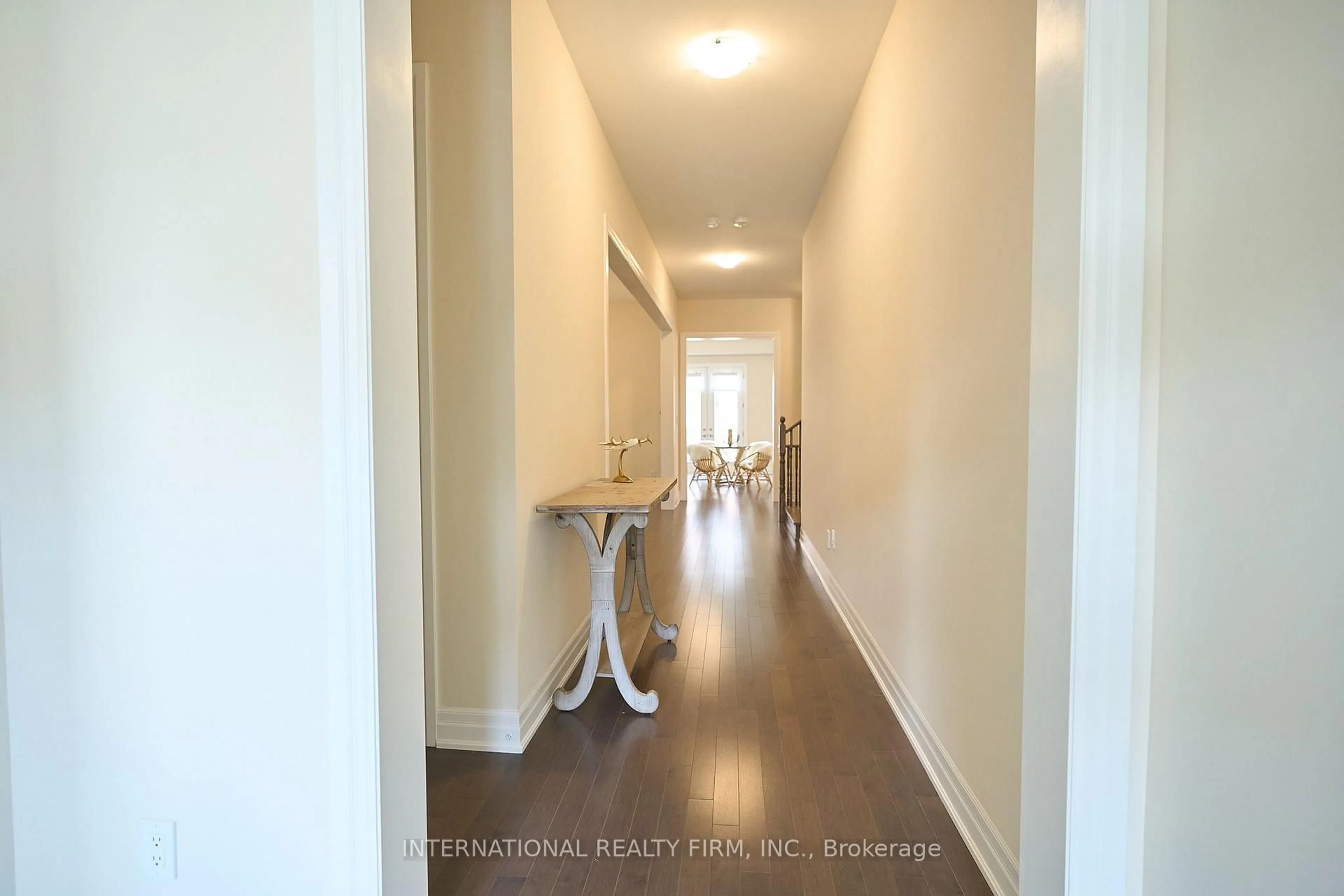 Indoor entryway for 63 Merlin St, Oakville Ontario L6H 0Z4