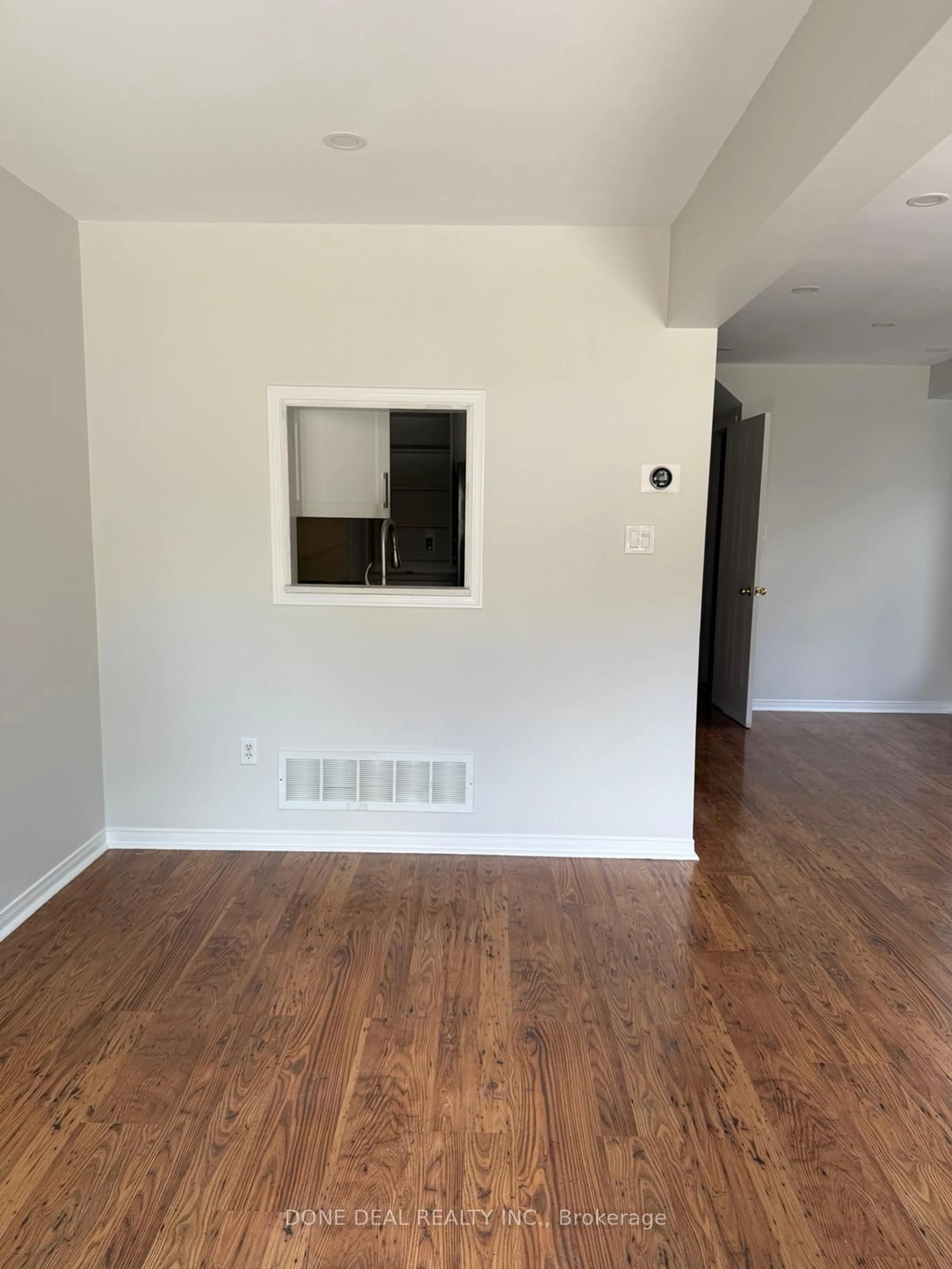 A pic of a room for 9 Goldberry Crt #22, Brampton Ontario L6X 4P5