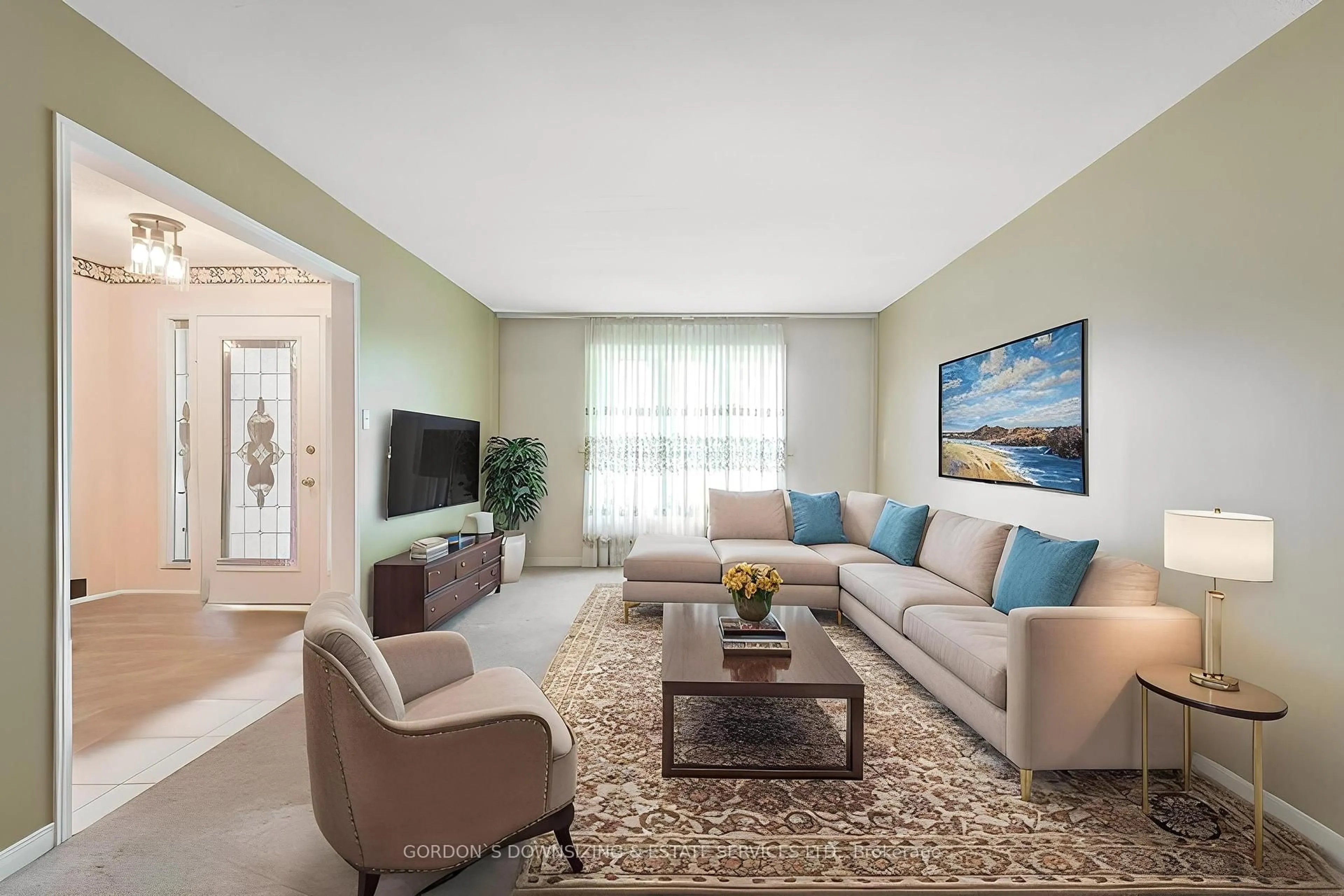 Living room with furniture, unknown for 459 Glenashton Dr, Oakville Ontario L6H 4W6