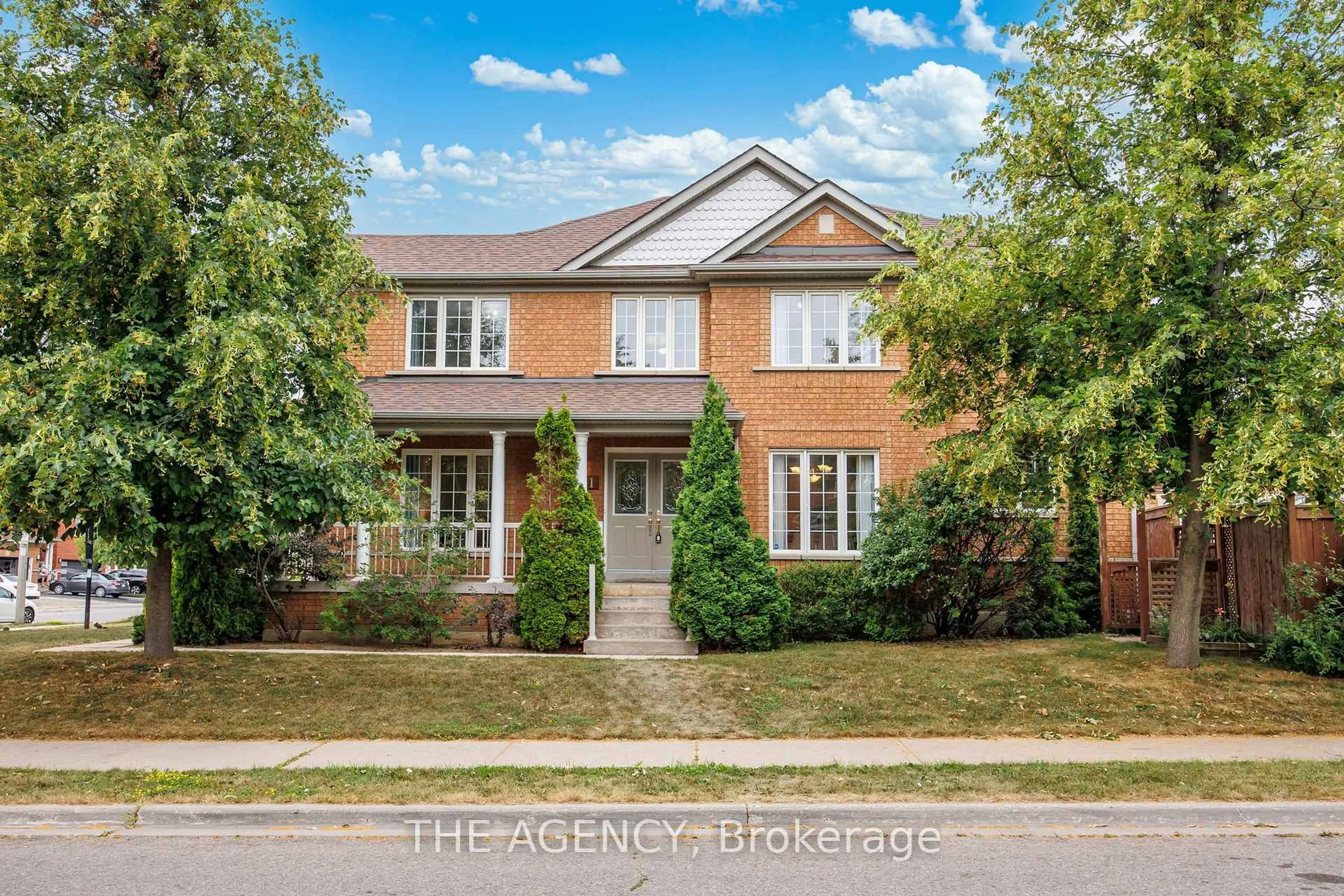 Home with brick exterior material, street for 1 Applegrove Crt, Brampton Ontario L6R 2Y9