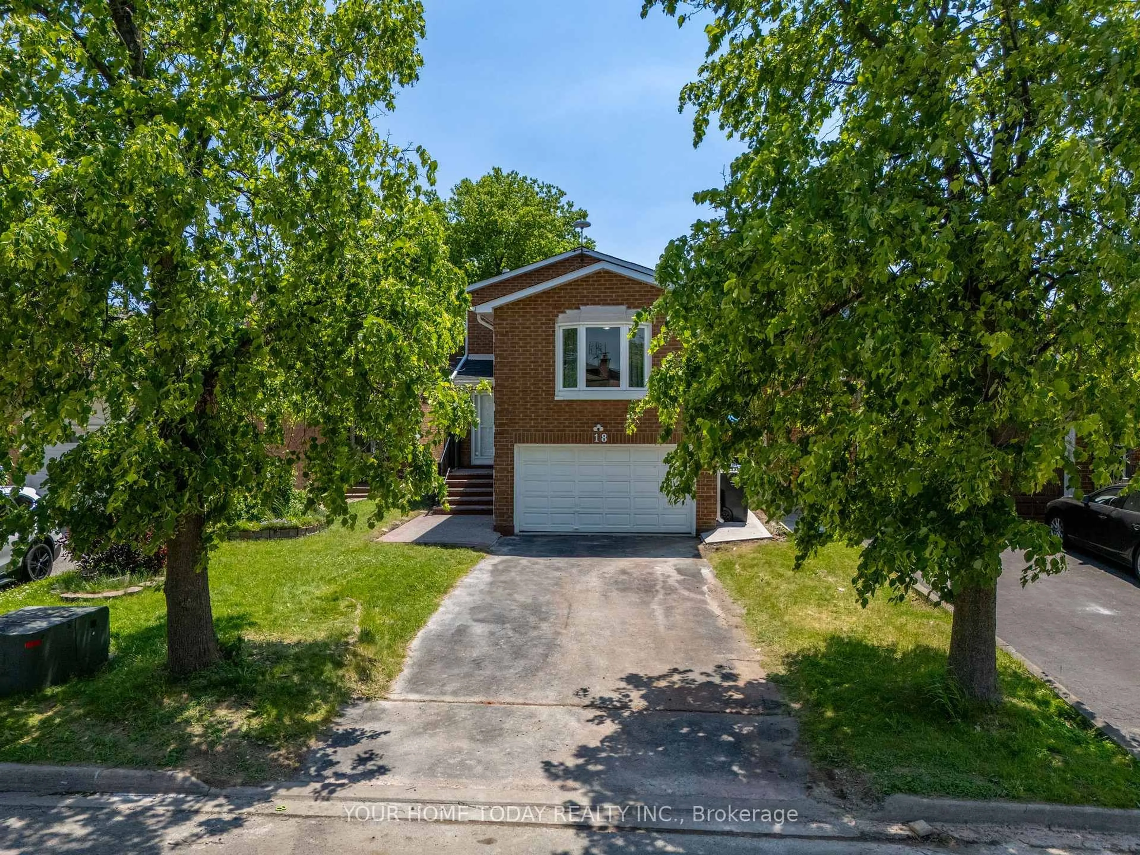 A pic from outside/outdoor area/front of a property/back of a property/a pic from drone, street for 18 Alabaster Dr, Brampton Ontario L6V 4E4