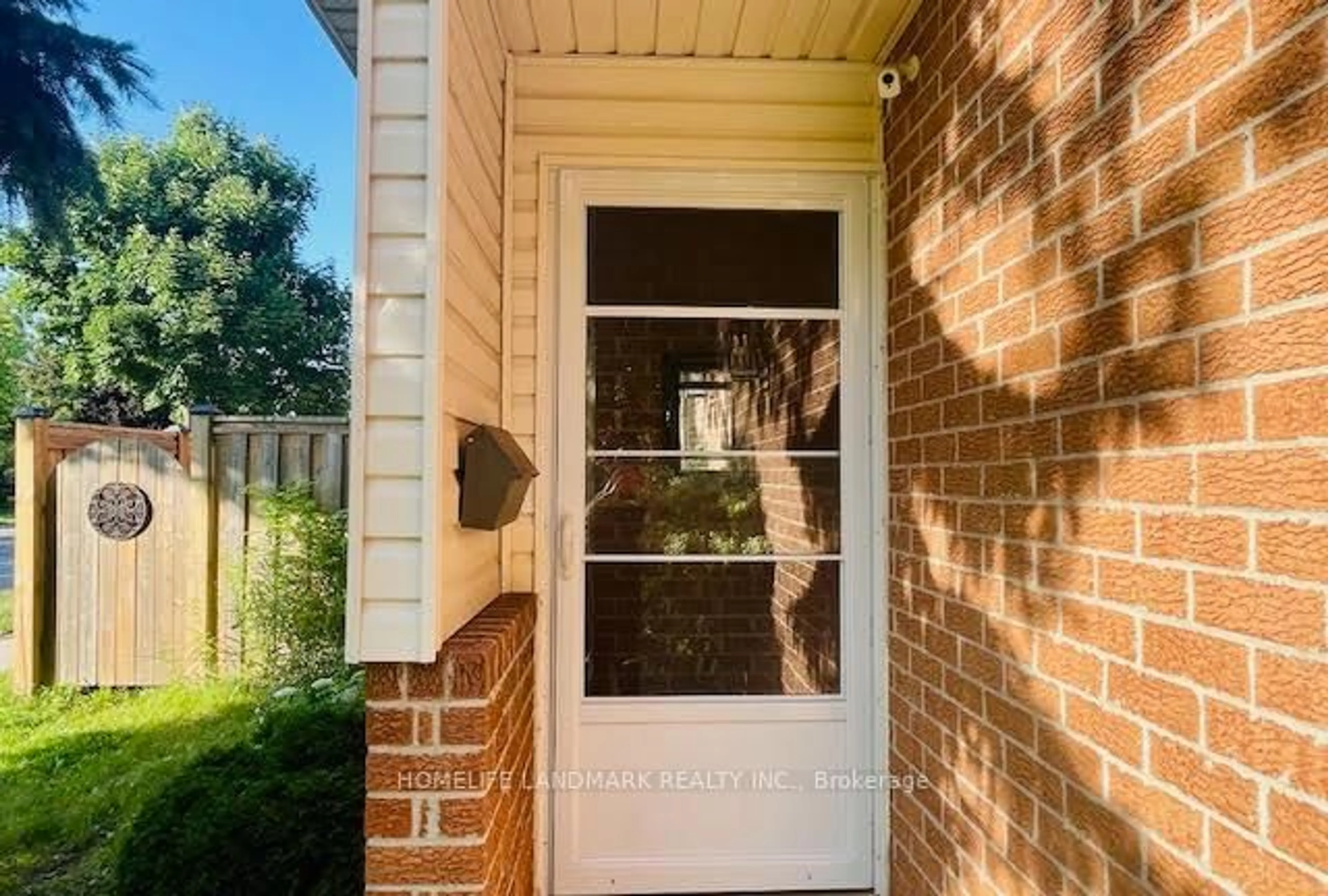 Unknown for 1121 Potters Wheel Cres, Oakville Ontario L6M 1J3
