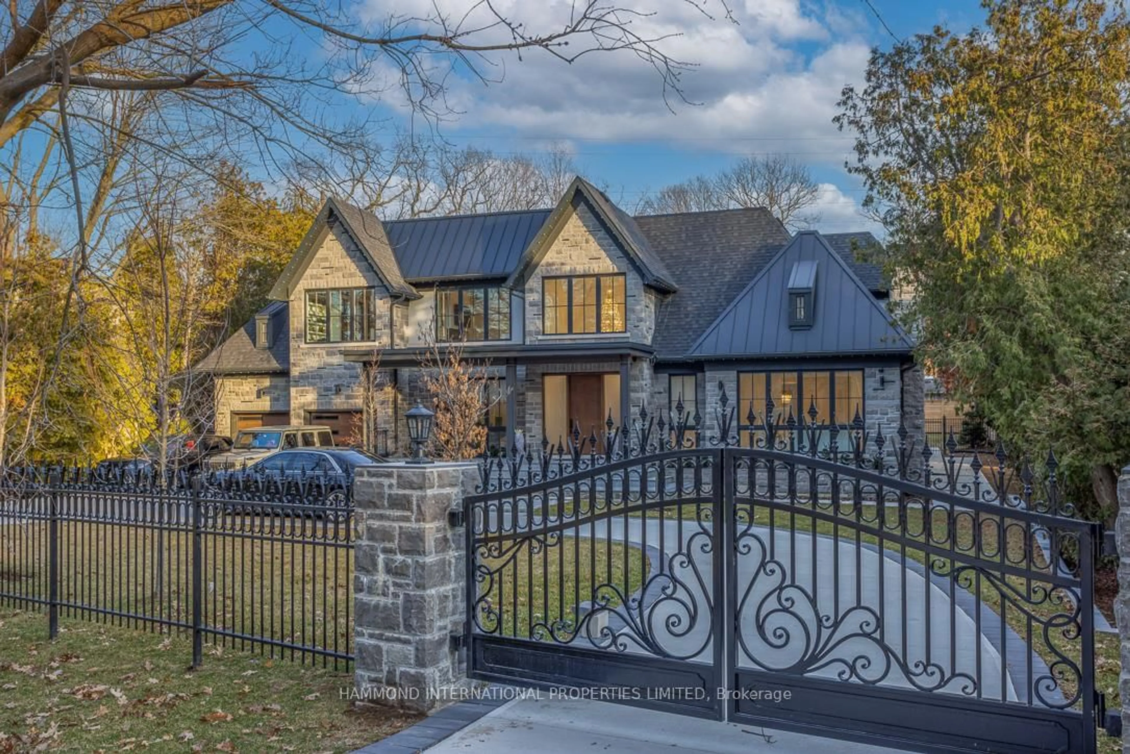Home with brick exterior material, street for 1258 Indian Rd, Mississauga Ontario L5H 1S1