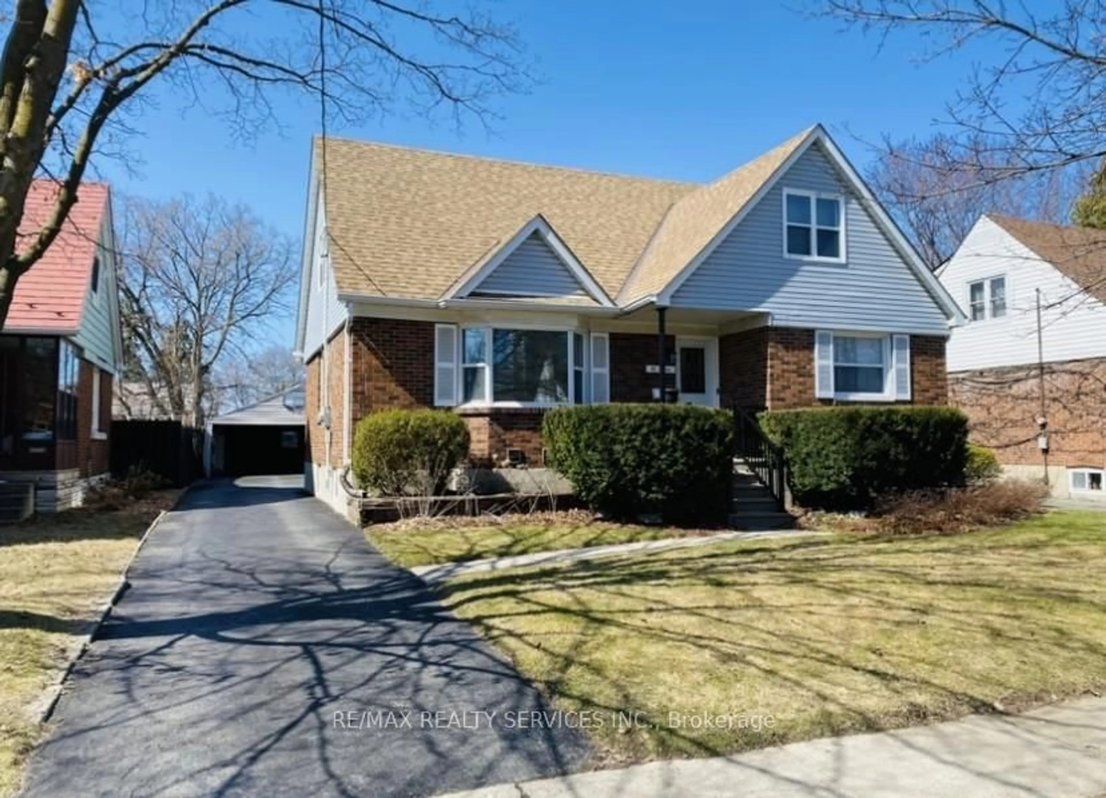 Home with brick exterior material, street for 42 McCaul St, Brampton Ontario L6V 1J2
