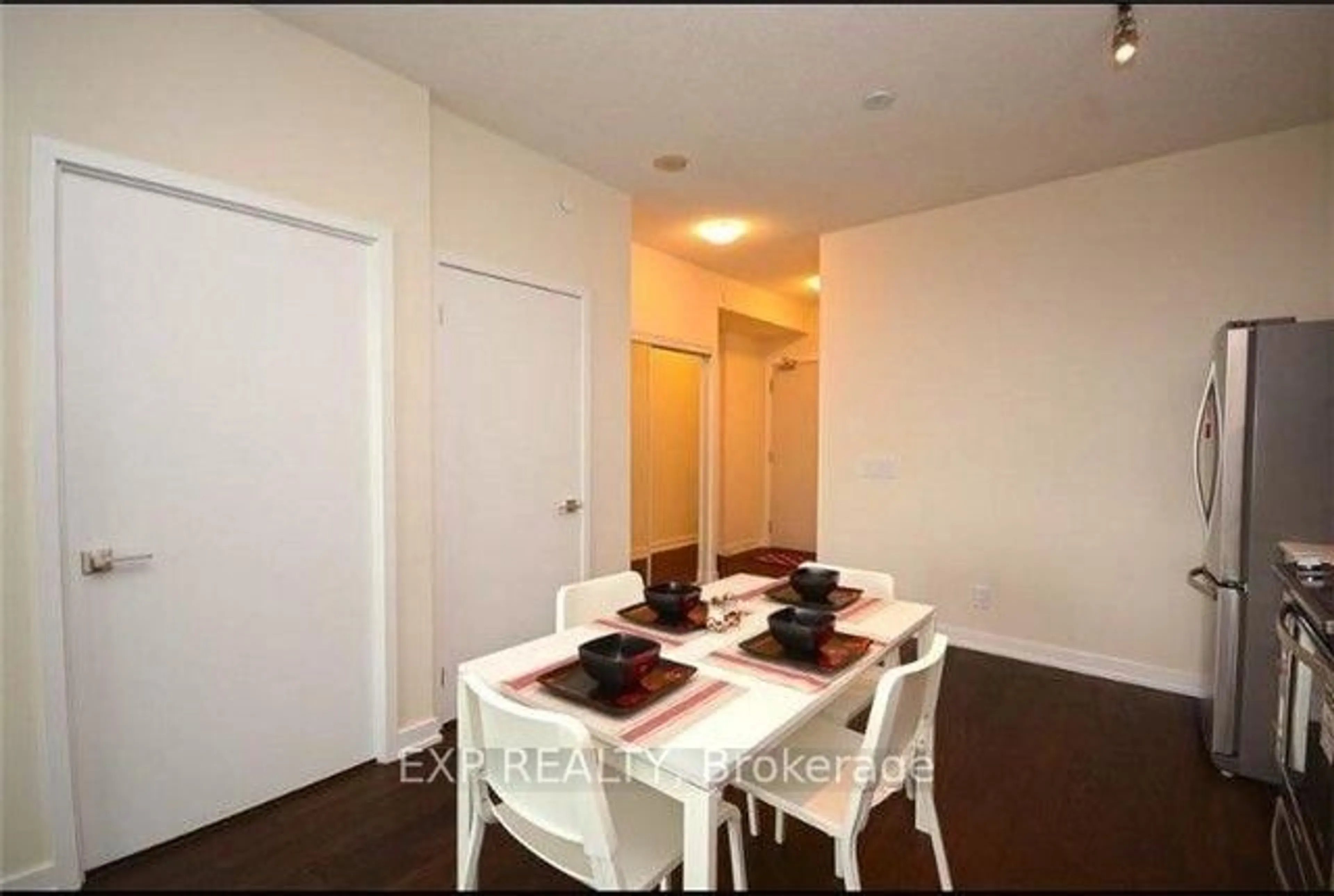 Dining room, unknown for 4011 Brickstone Mews #3108, Mississauga Ontario L5B 0J7
