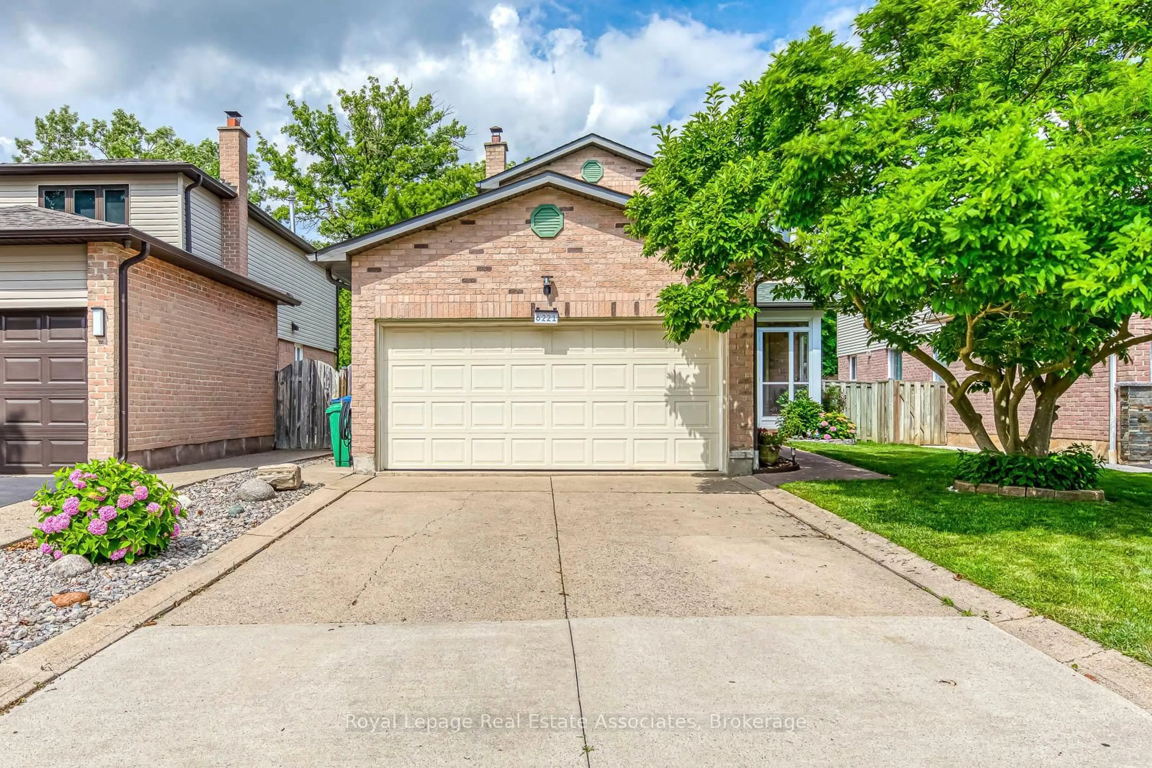 Unknown for 6221 Millers Grve, Mississauga Ontario L5N 3C6