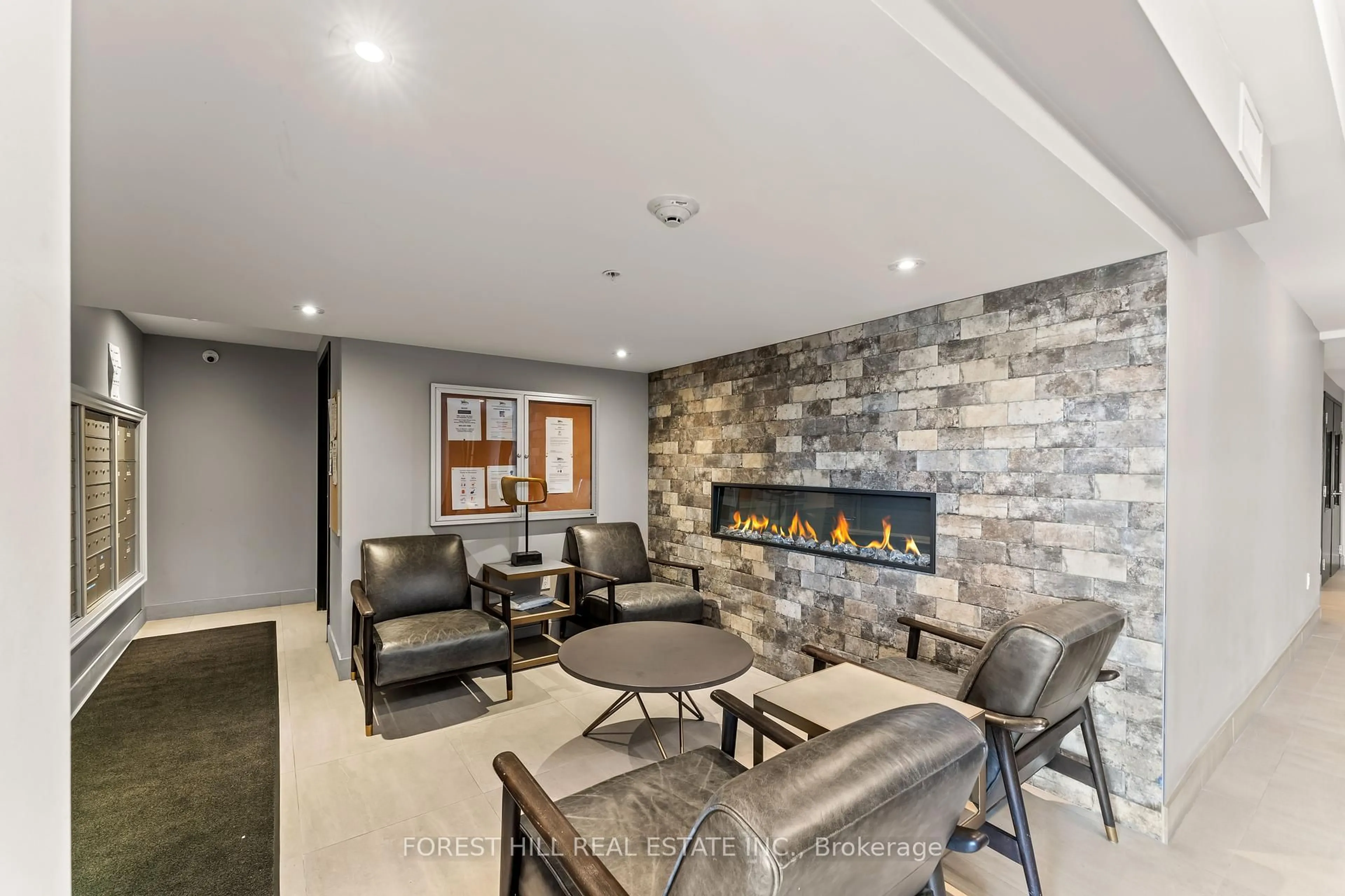 Lobby for 610 Farmstead Dr #201, Milton Ontario L9T 9X5