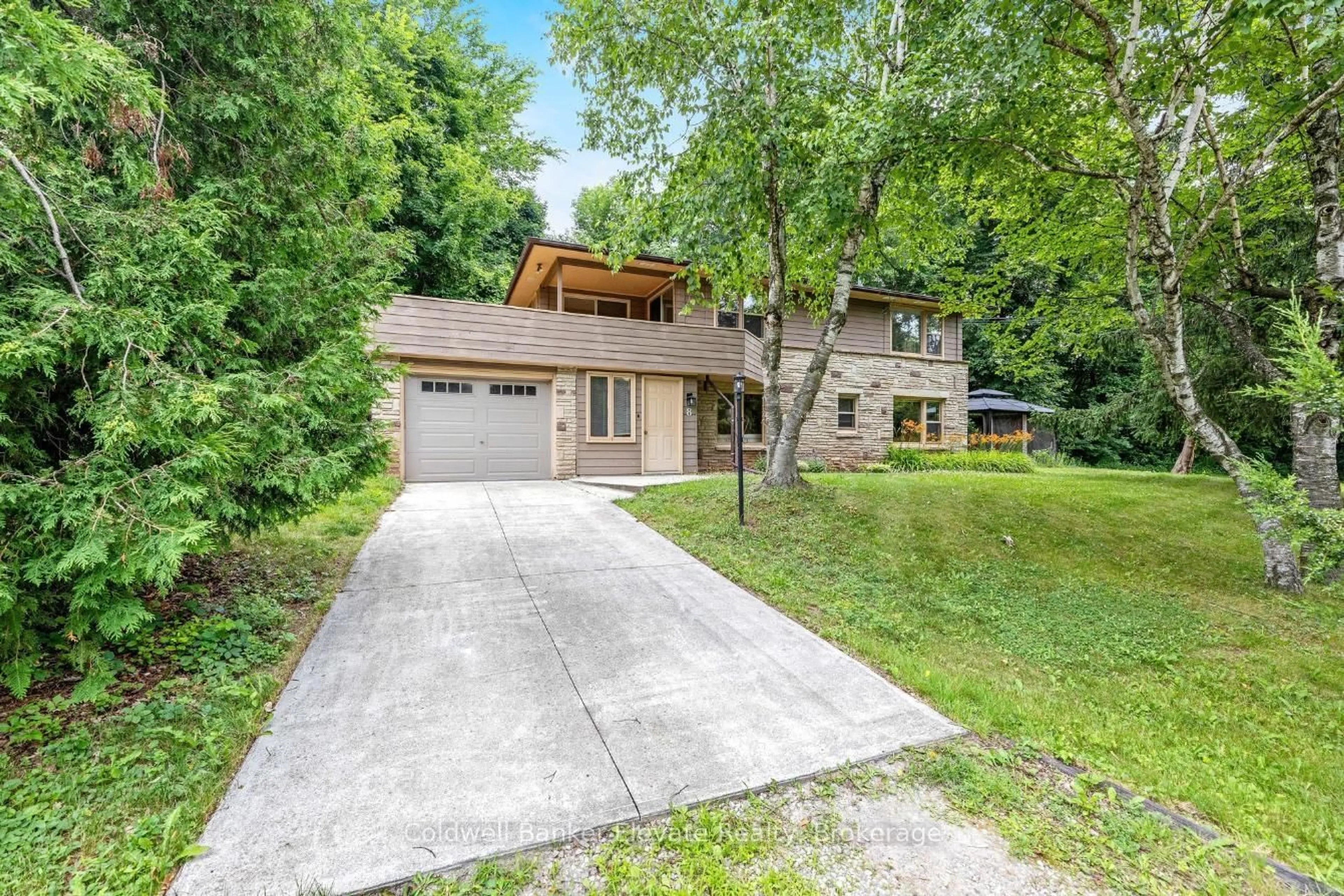 Home with brick exterior material, street for 8 Ann St, Halton Hills Ontario L7G 2V2