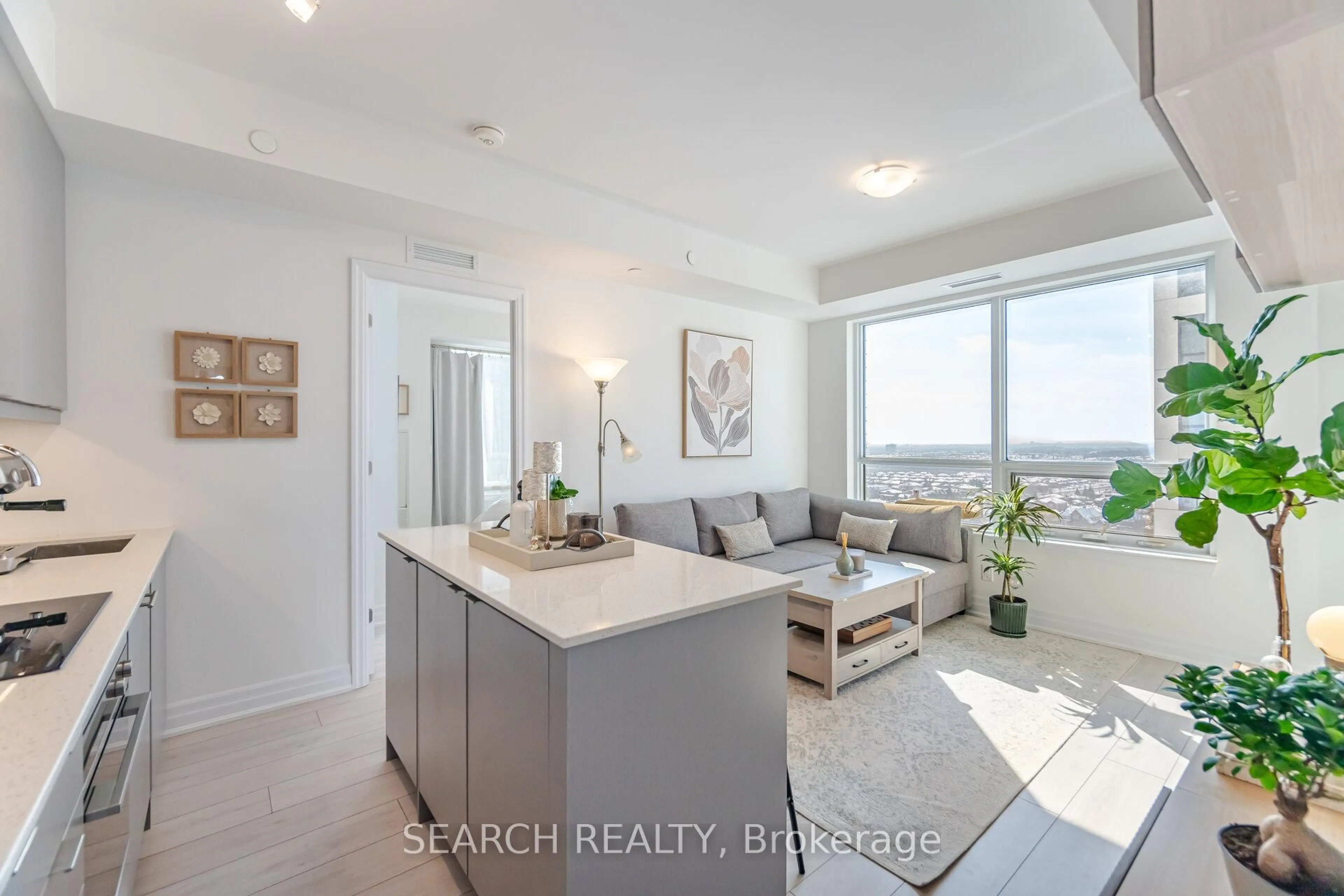 Open concept kitchen, unknown for 30 Elm Dr #1708, Mississauga Ontario L5B 0N6