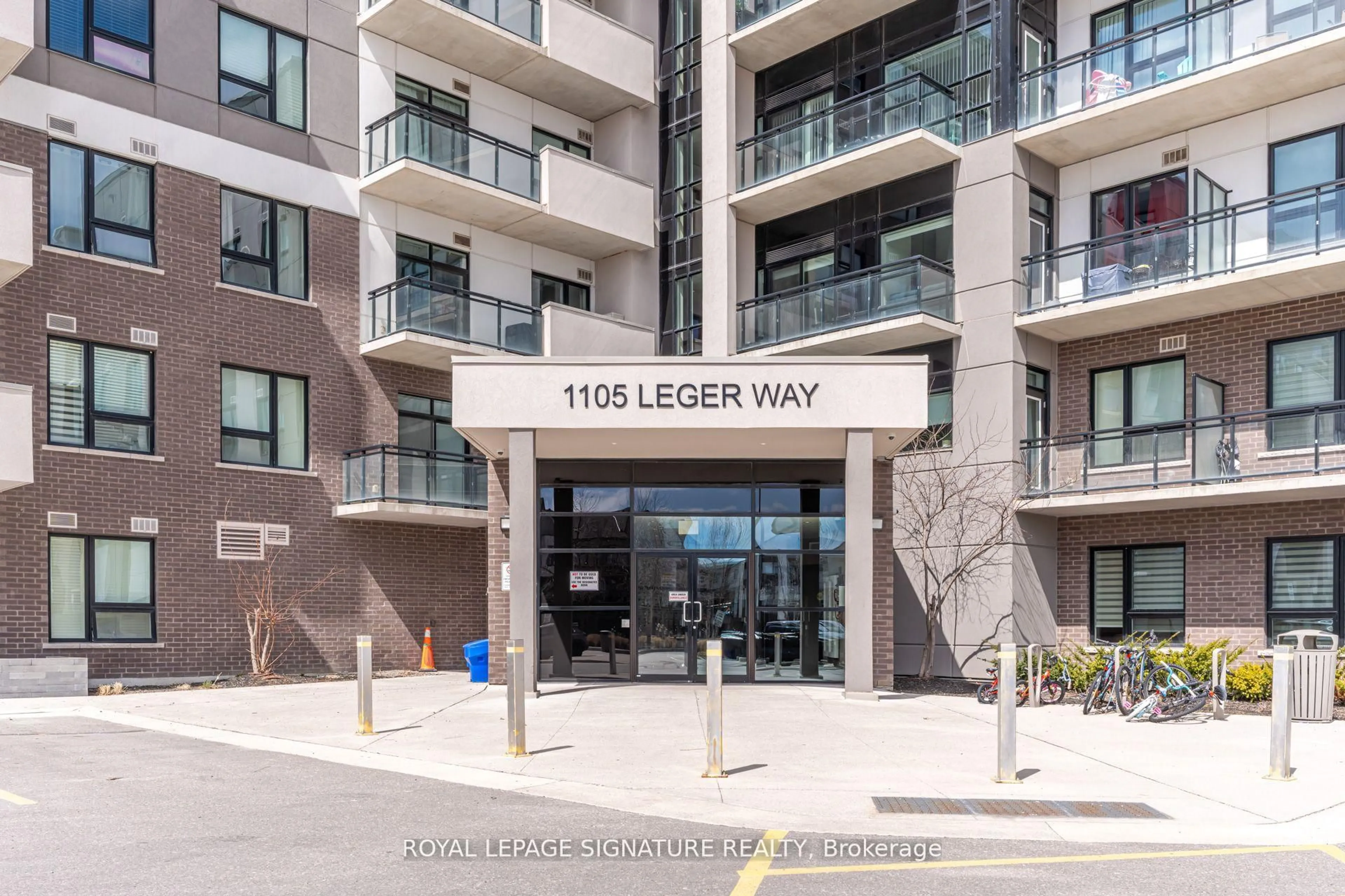 Indoor foyer for 1105 Leger Way #505, Milton Ontario L9E 1K7