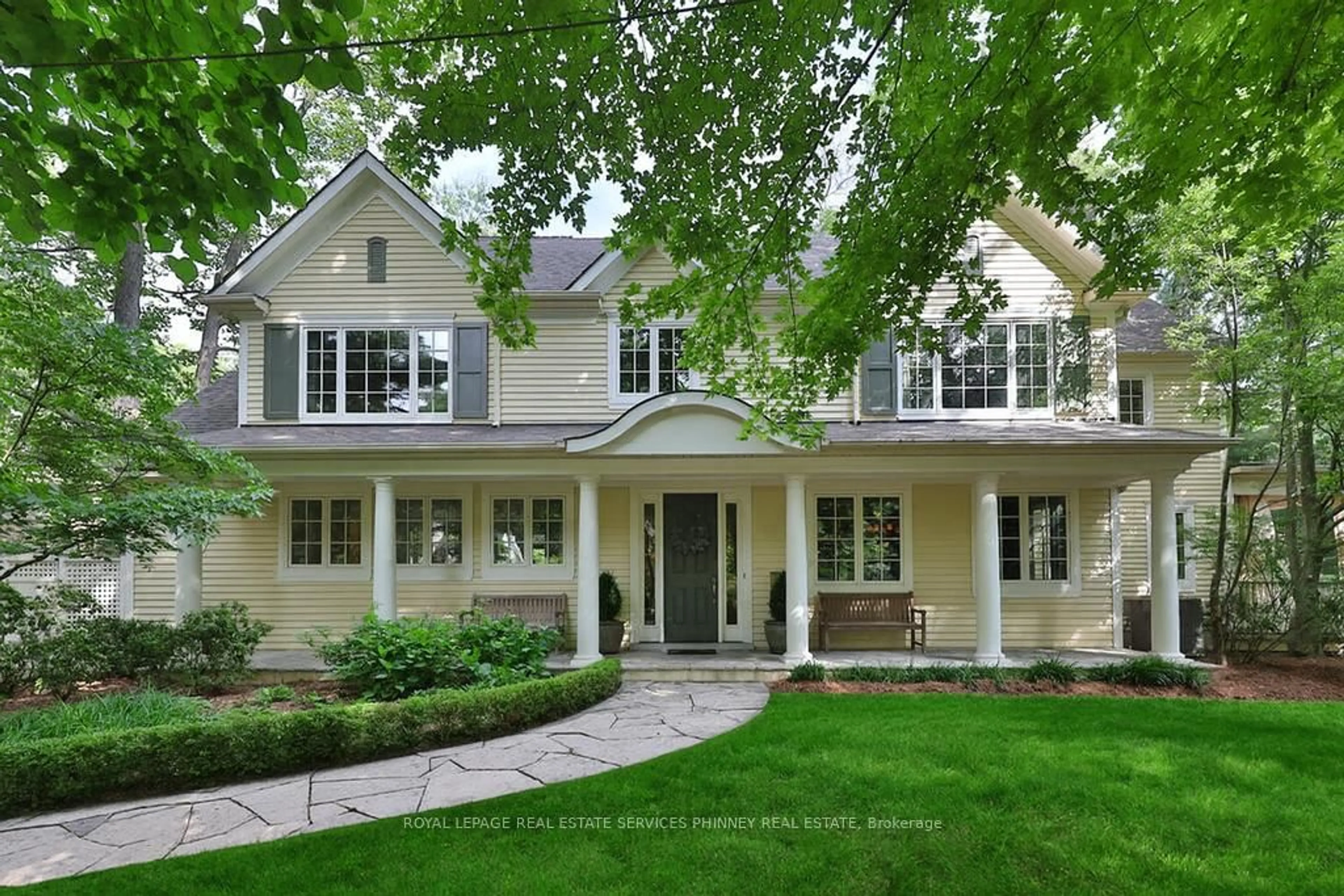 Home with brick exterior material, street for 1040 Stockwell Ave, Mississauga Ontario L5H 1B4