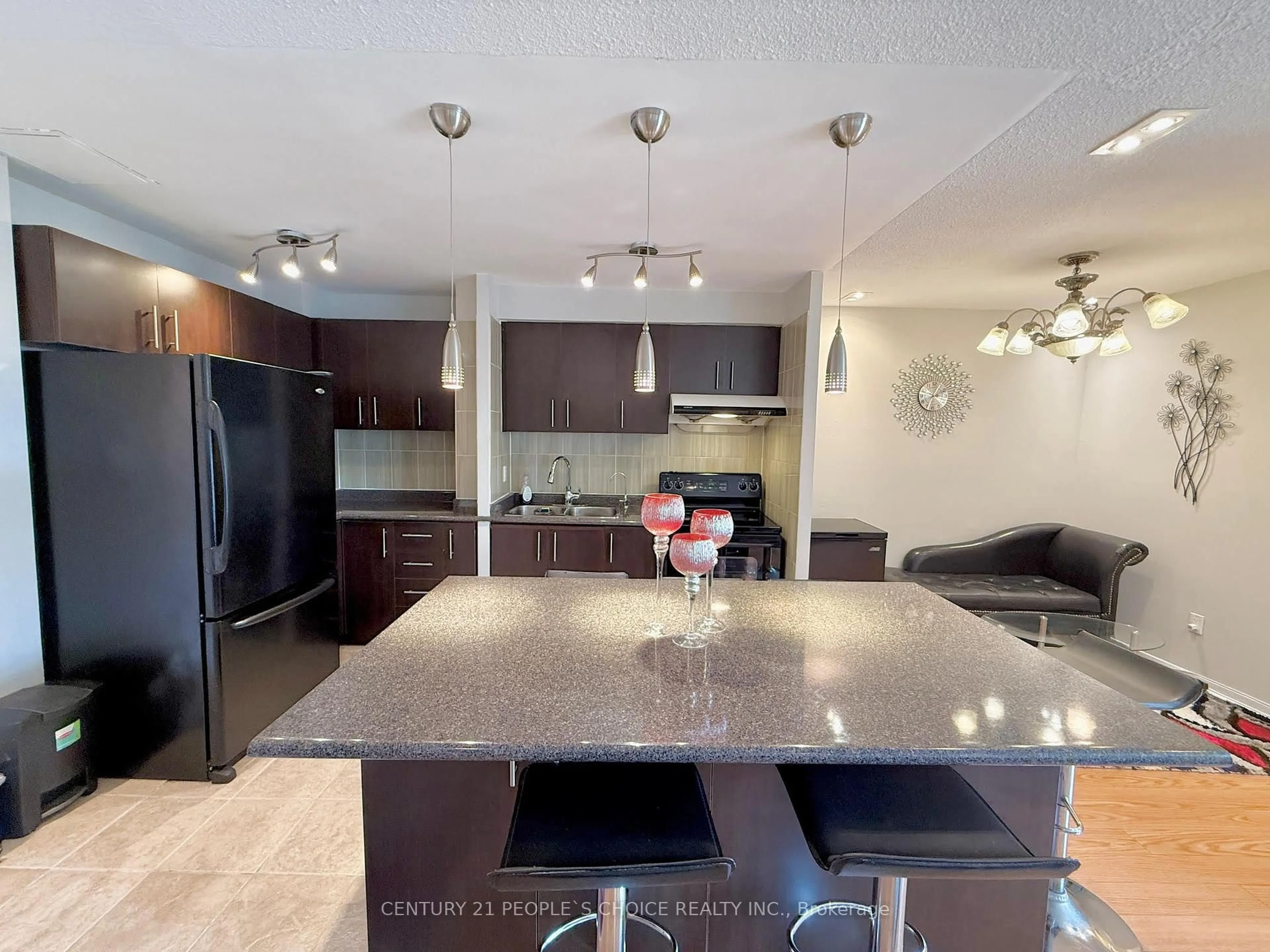 Open concept kitchen, ceramic/tile floor for 2095 Roche Crt #216, Mississauga Ontario L5K 2C8