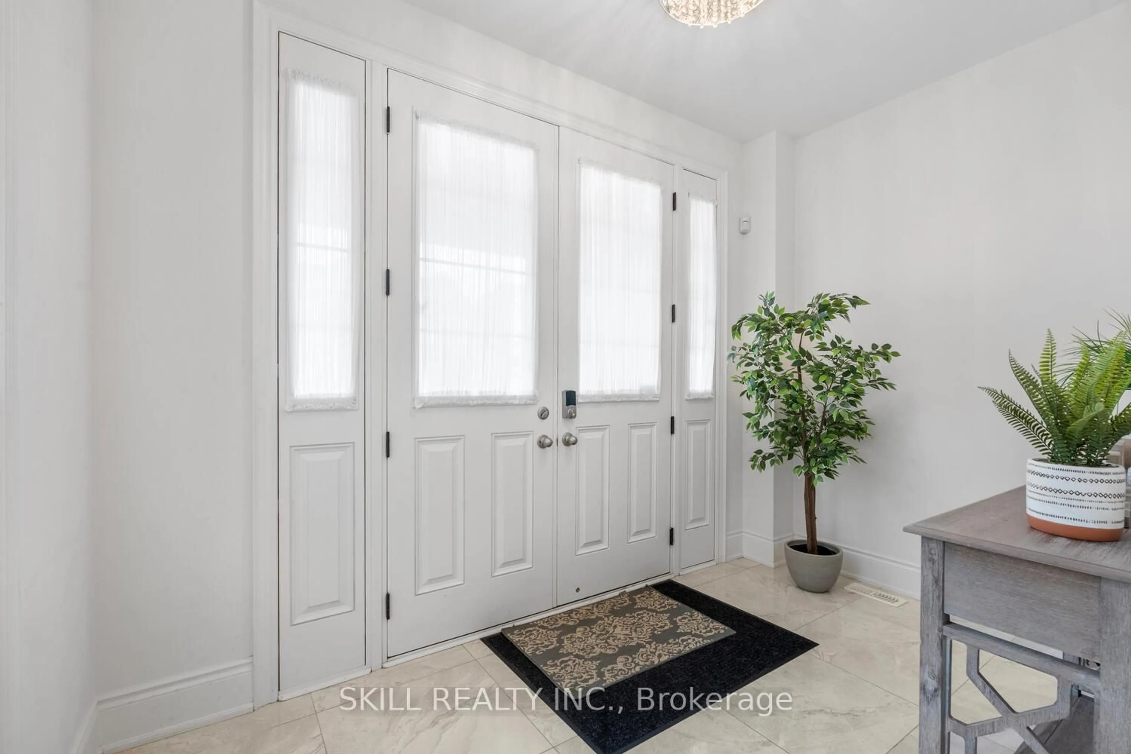 Indoor entryway for 57 Monument Tr, Brampton Ontario L7A 4M8