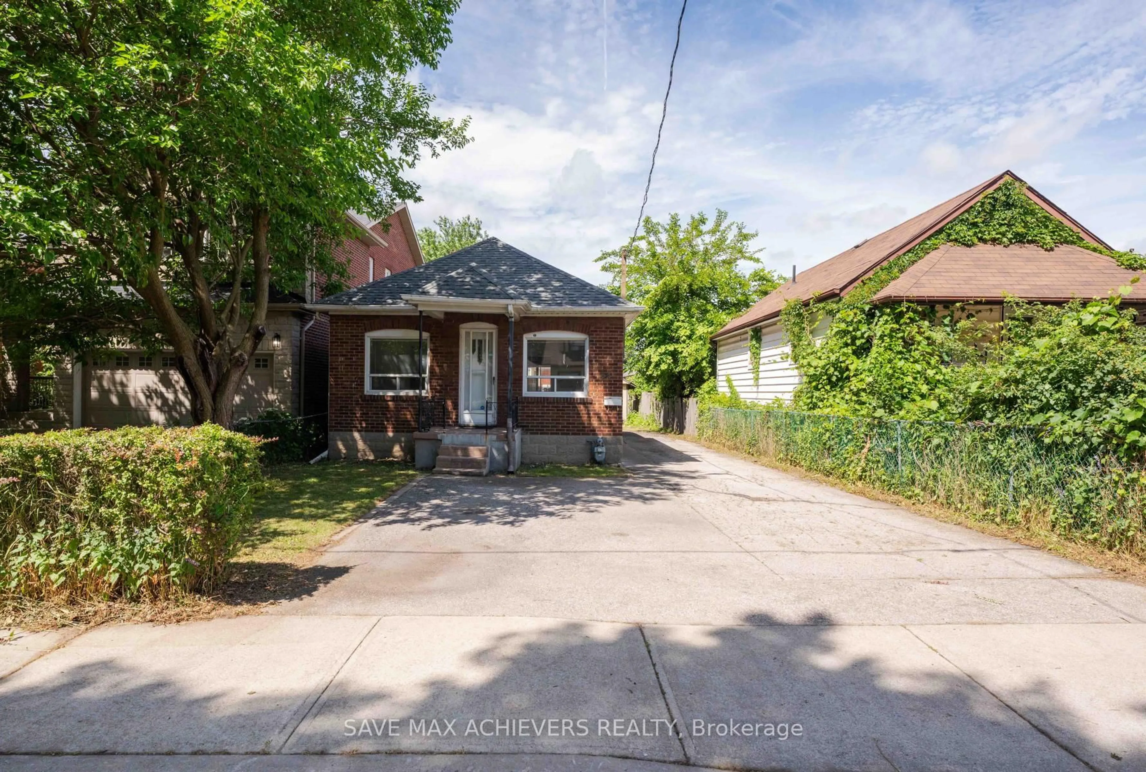 Unknown for 54 Harold St, Toronto Ontario M8Z 3R3