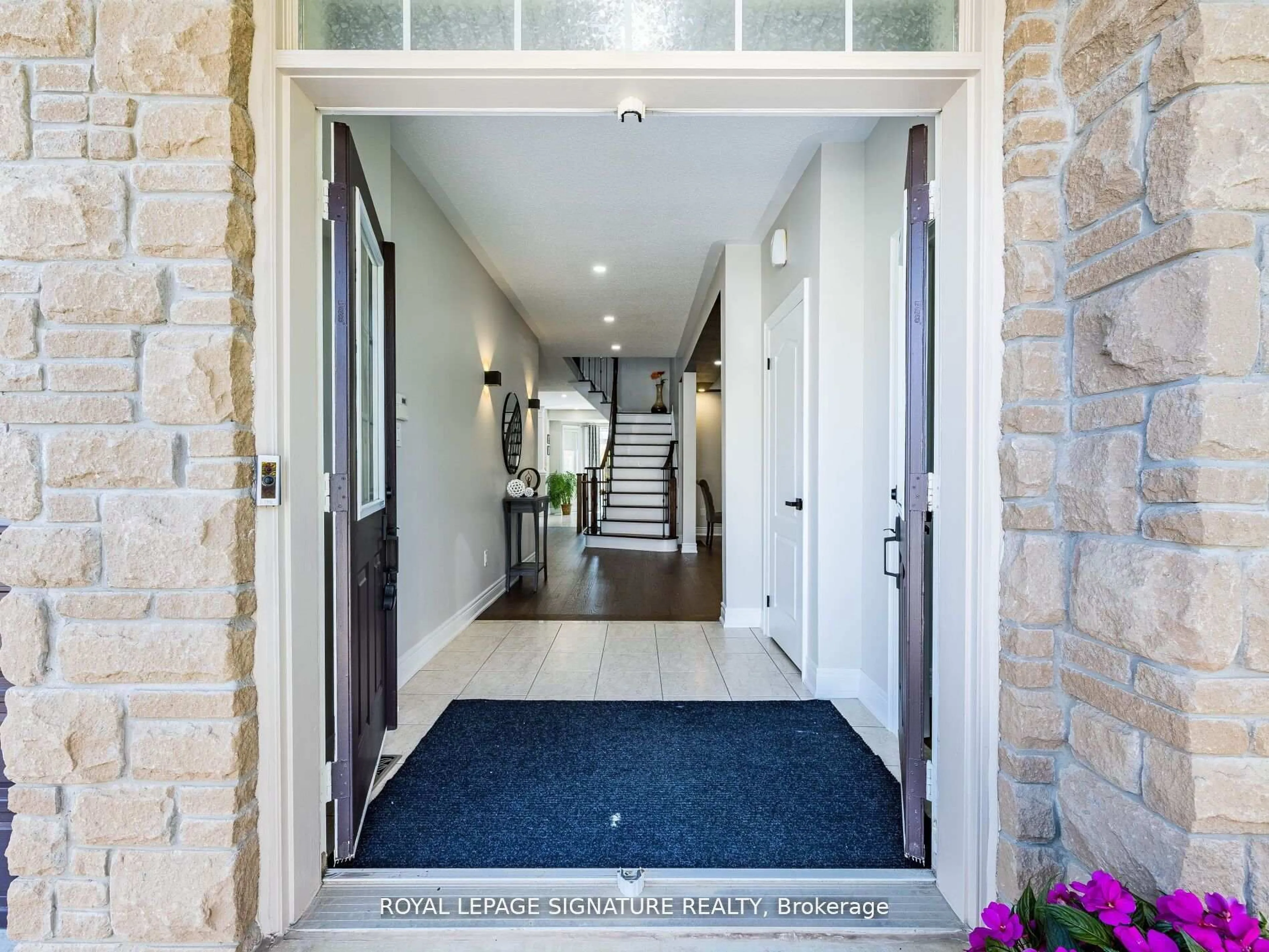 Indoor entryway for 12 Northface Cres, Brampton Ontario L6R 2X9
