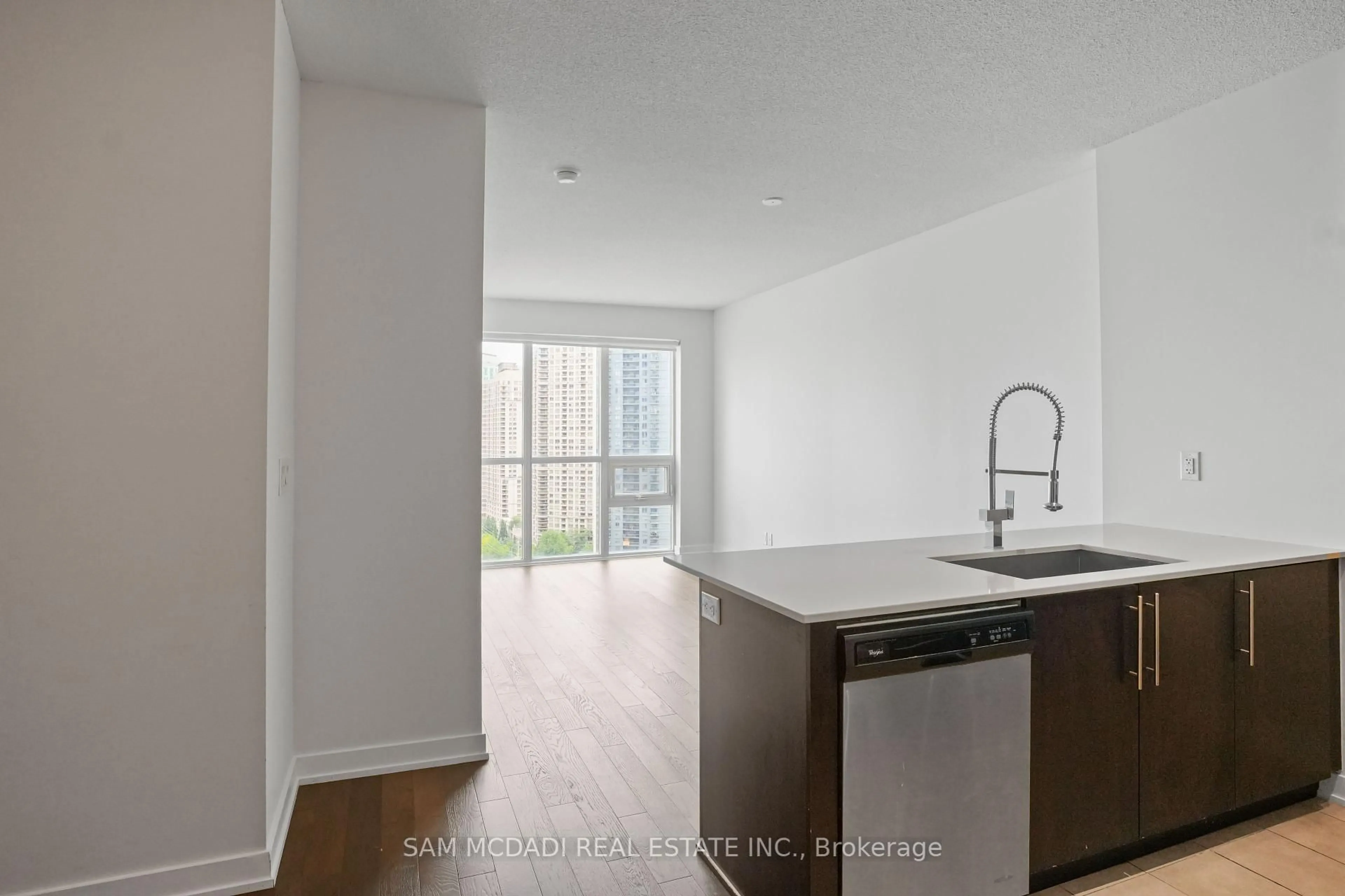 Unknown for 4011 Brickstone Mews #1706, Mississauga Ontario L5B 0G3