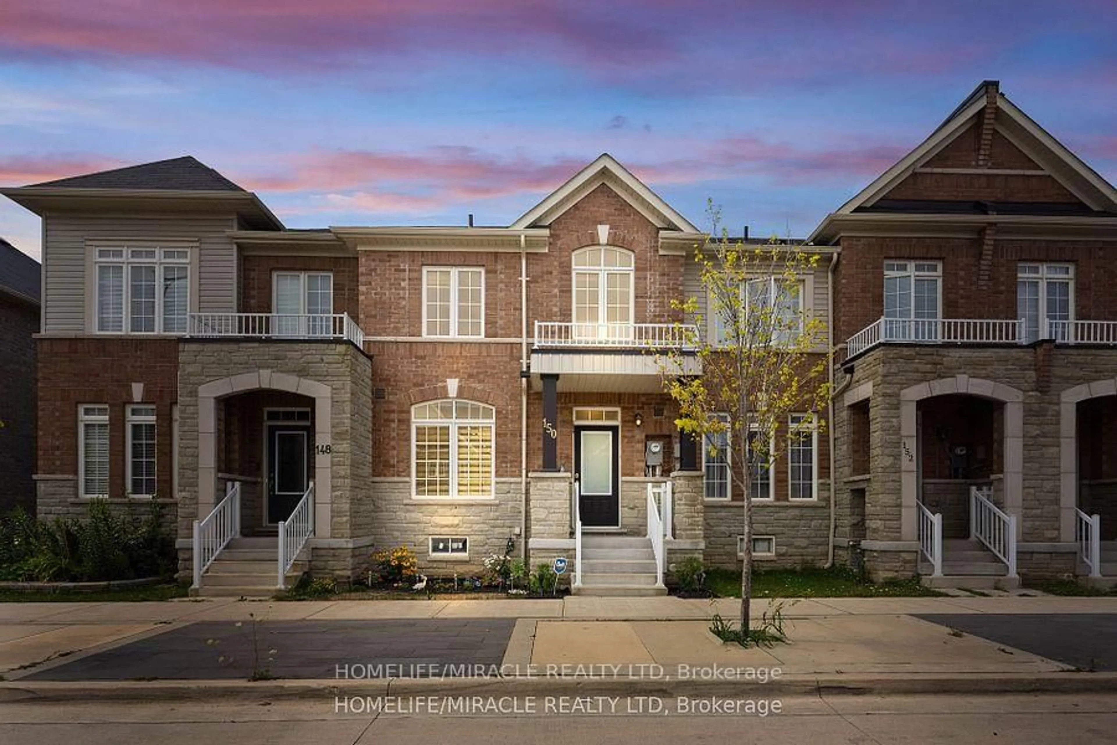 Home with brick exterior material, street for 150 Remembrance Rd, Brampton Ontario L7A 4X1
