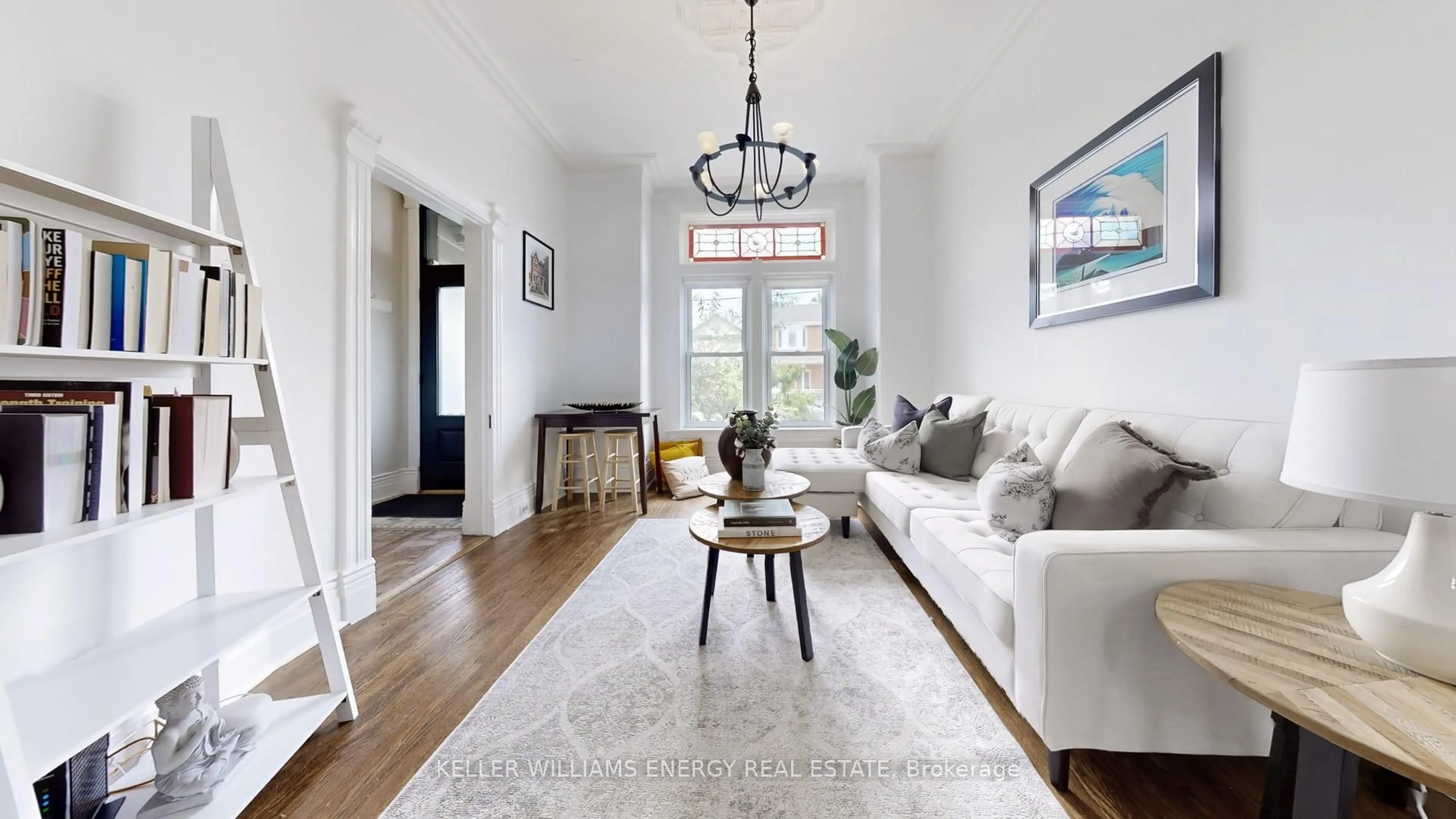 Living room with furniture, unknown for 511 Perth Ave, Toronto Ontario M6N 2W6