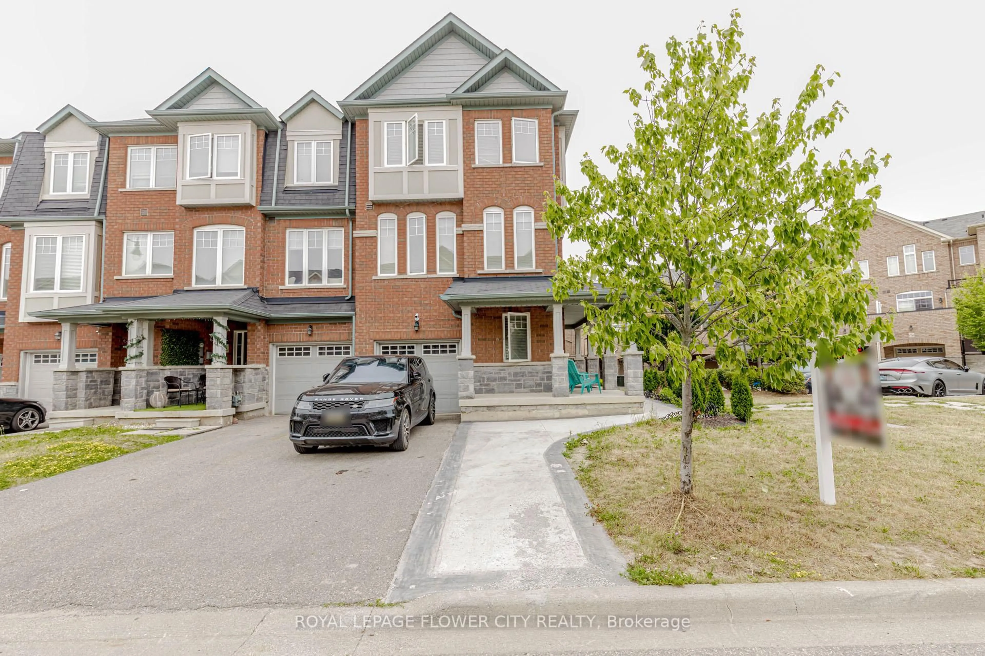 Unknown for 23 NEW PINES Tr, Brampton Ontario L6Z 0G9