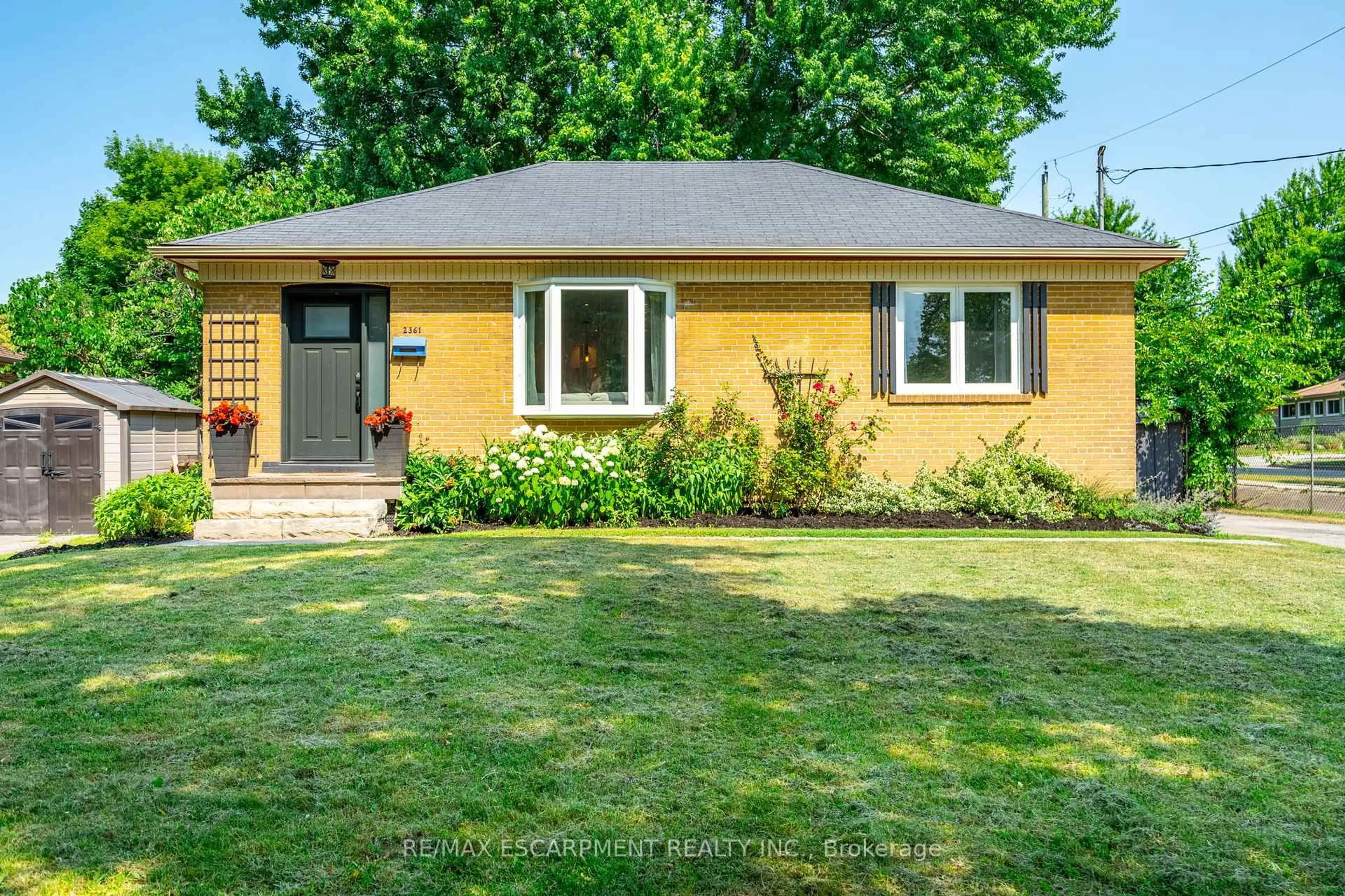 Unknown for 2361 Alma Dale Ave, Burlington Ontario L7P 1S2