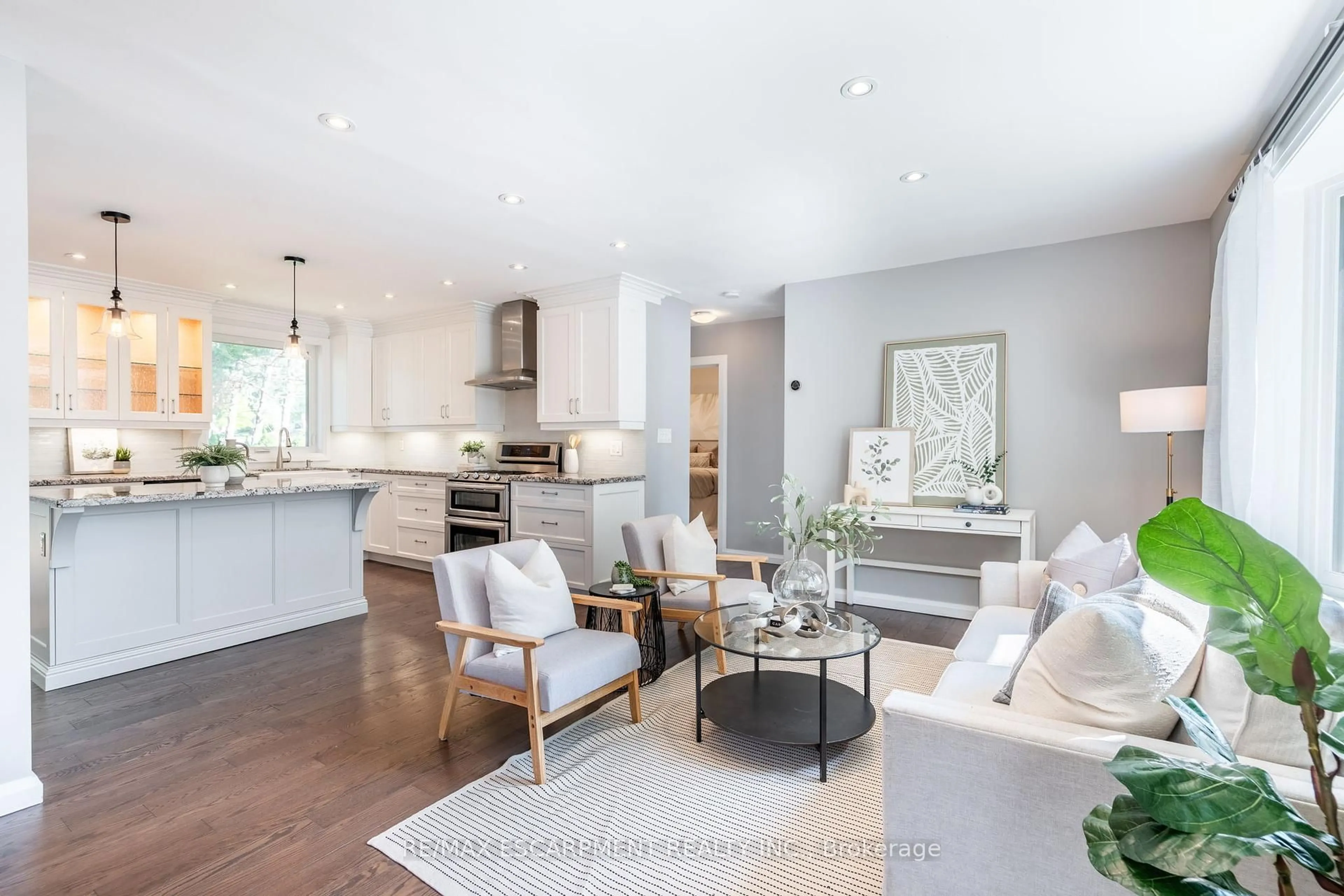 Open concept kitchen, unknown for 2361 Alma Dale Ave, Burlington Ontario L7P 1S2