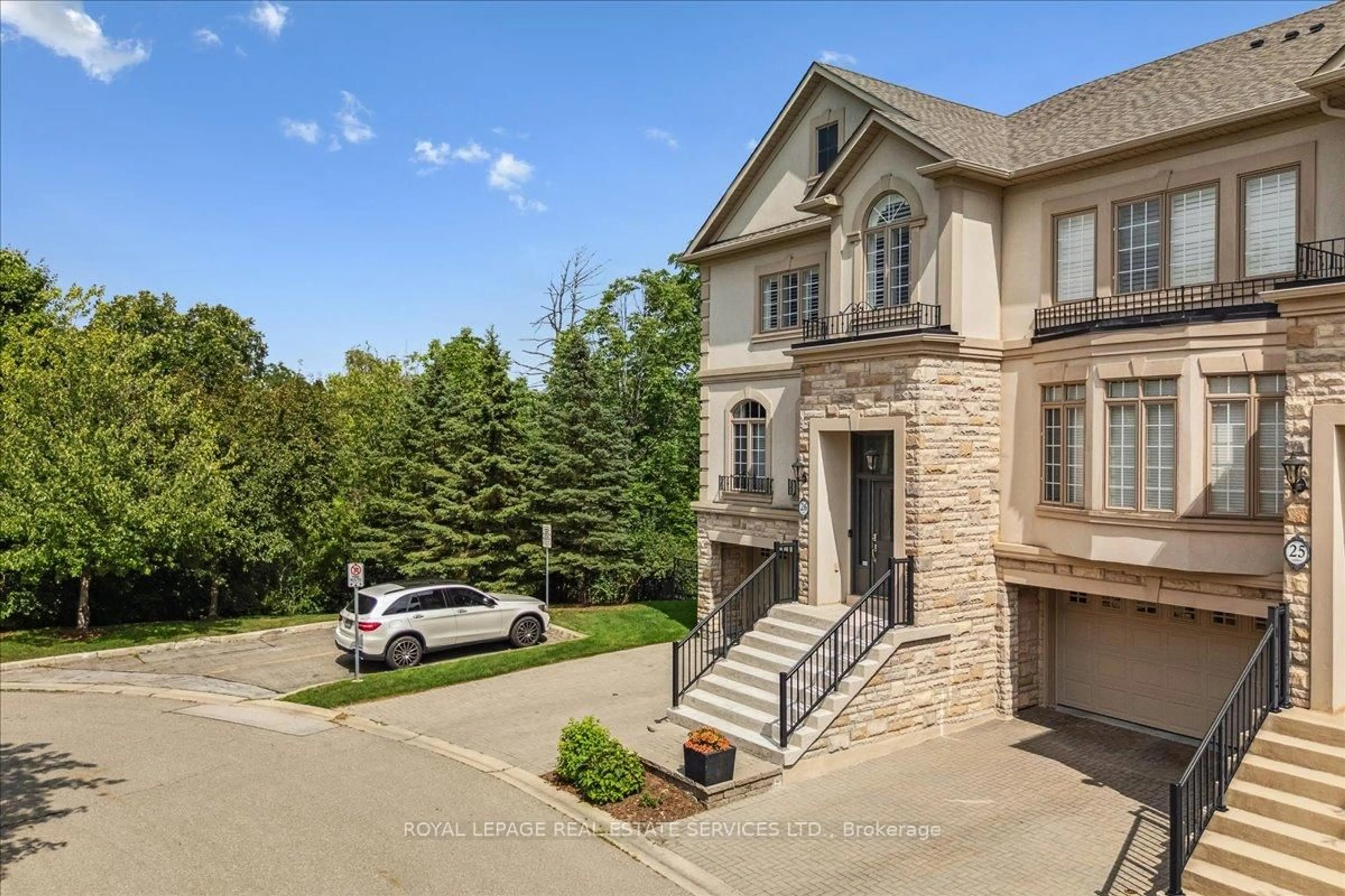 Home with brick exterior material, street for 2400 NEYAGAWA Blvd #26, Oakville Ontario L6H 7P5
