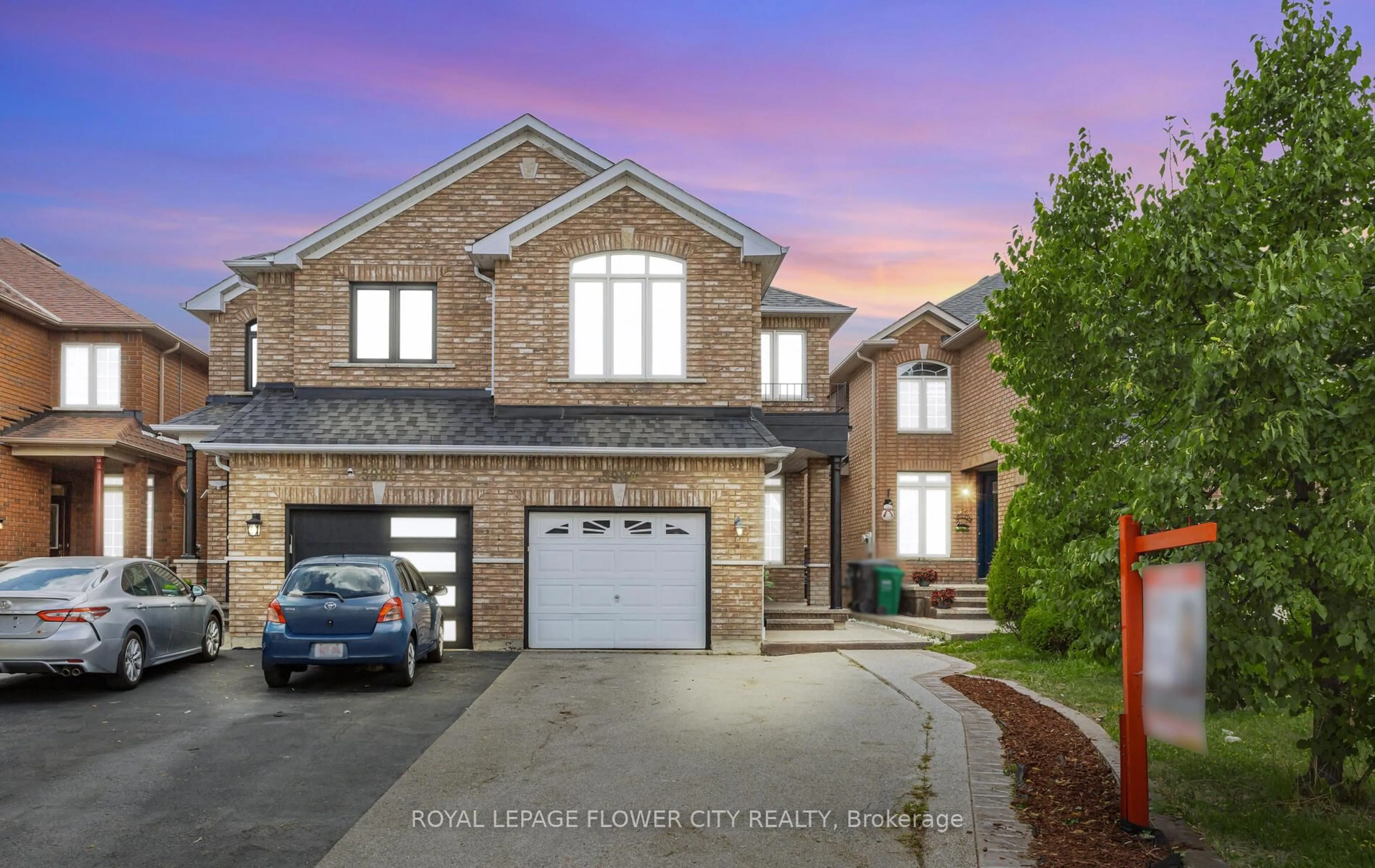 Home with brick exterior material, street for 5908 Stonebriar Cres, Mississauga Ontario L5V 2T8