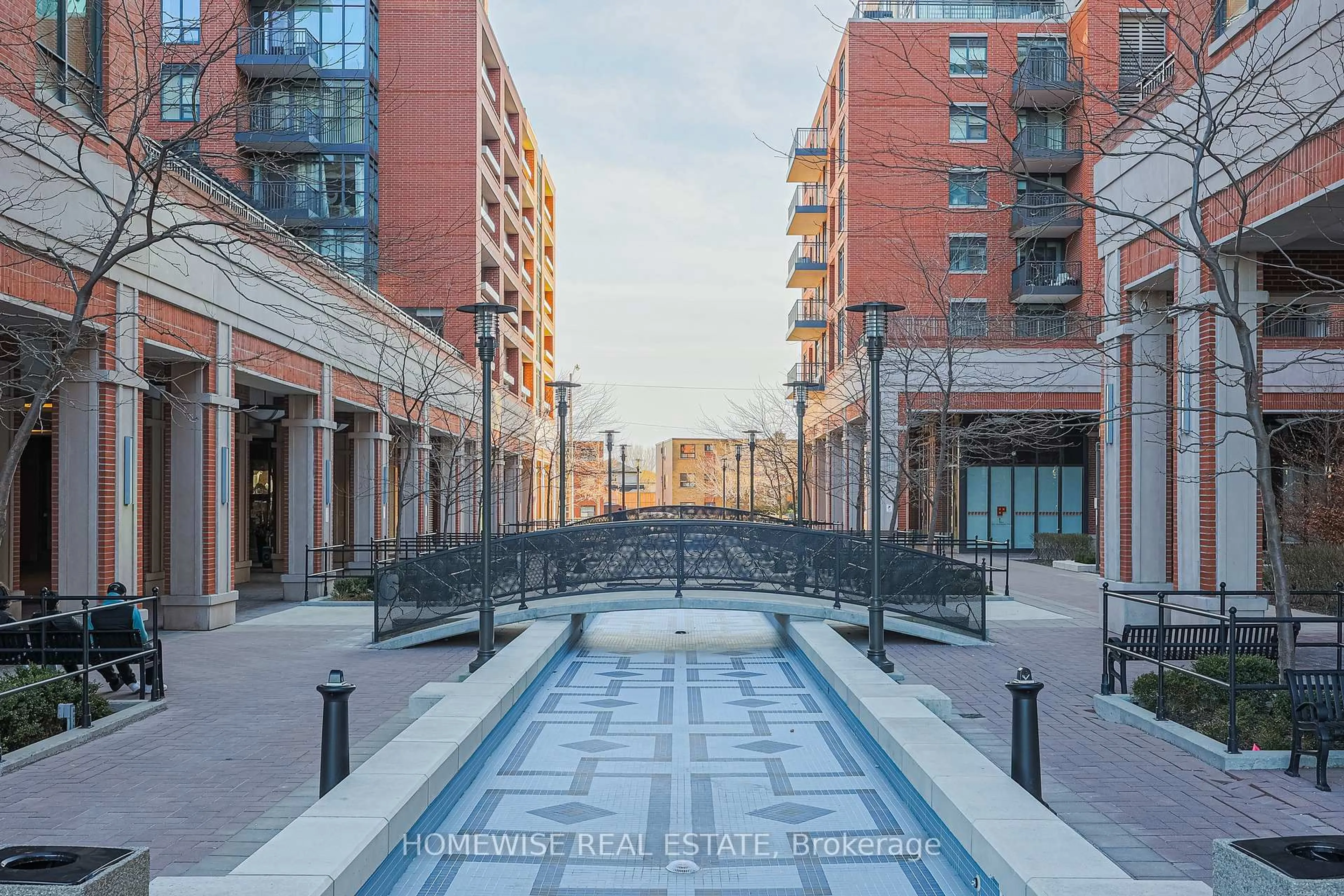 Pool for 800 Lawrence Ave #1313, Toronto Ontario M6A 0B1